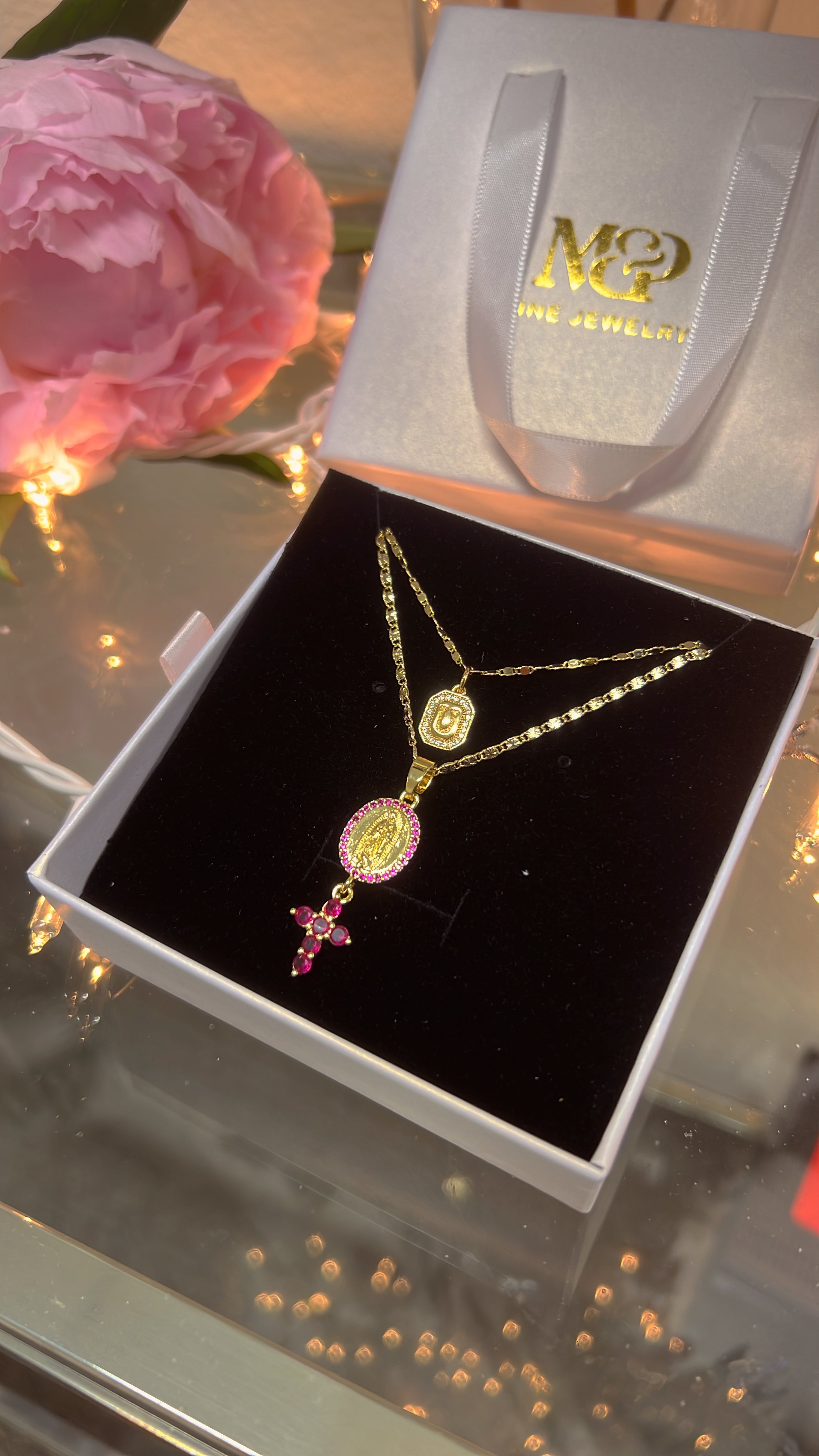 Silk Peony Mary Initial Necklace Set