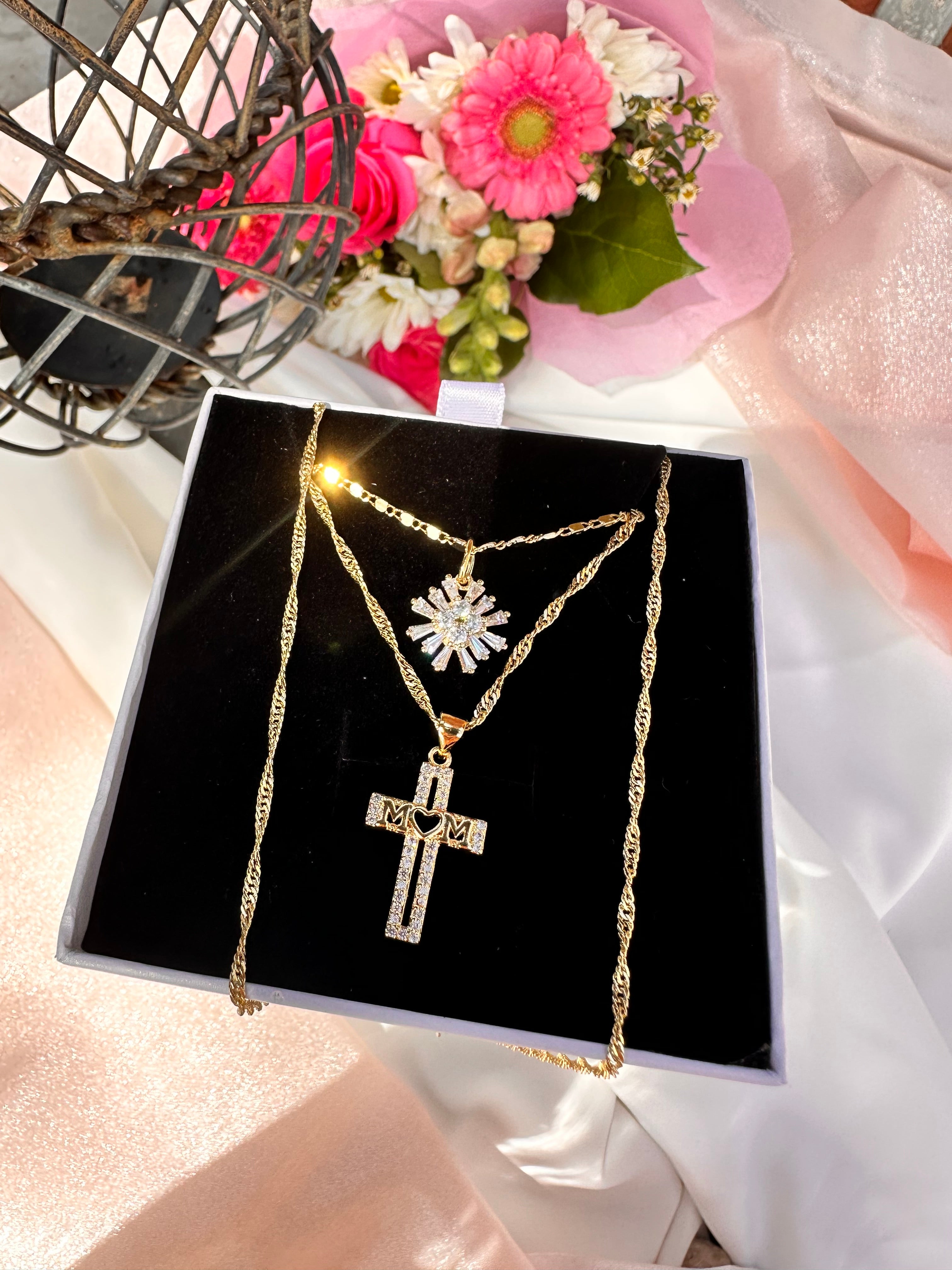 Divine Mom Necklace Set