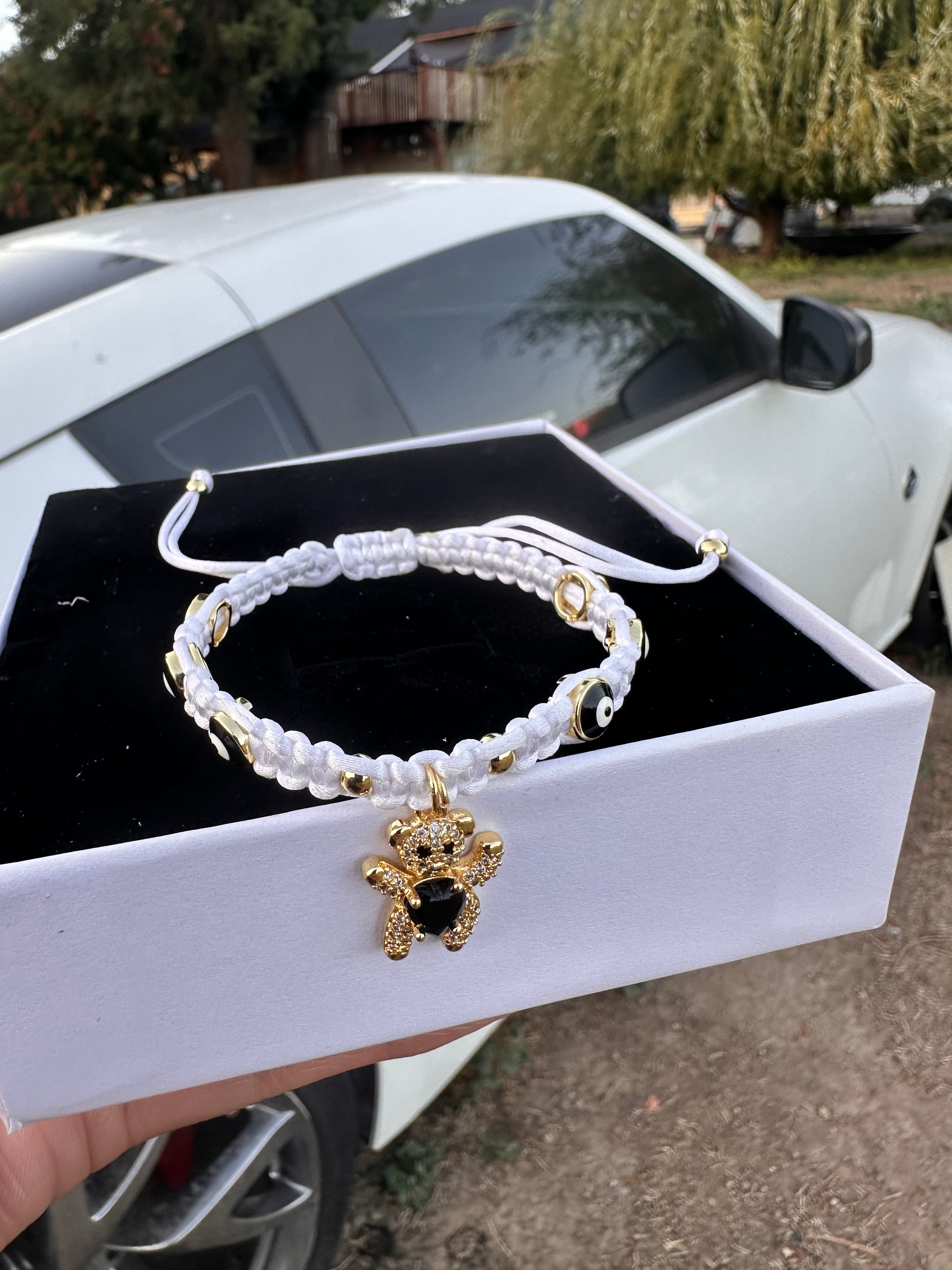 Pulsera Osito de Protección – Pureza y Fortaleza