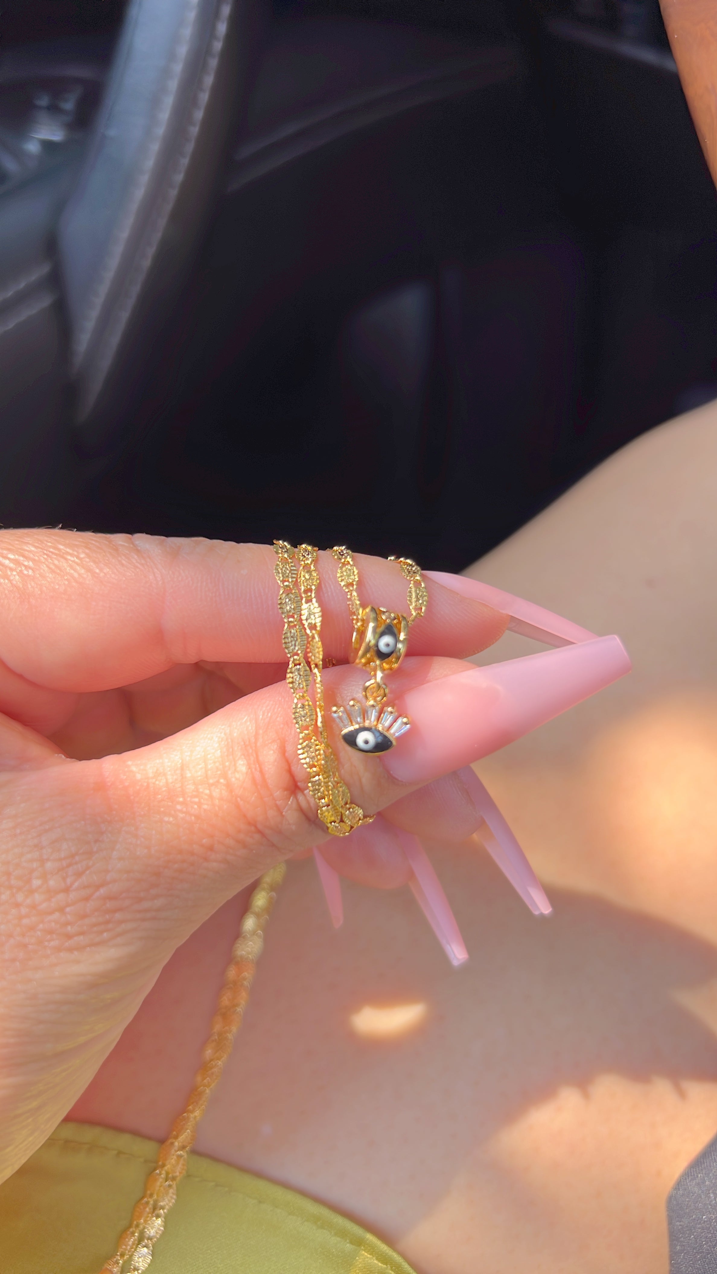 Collar de mal de ojo negro