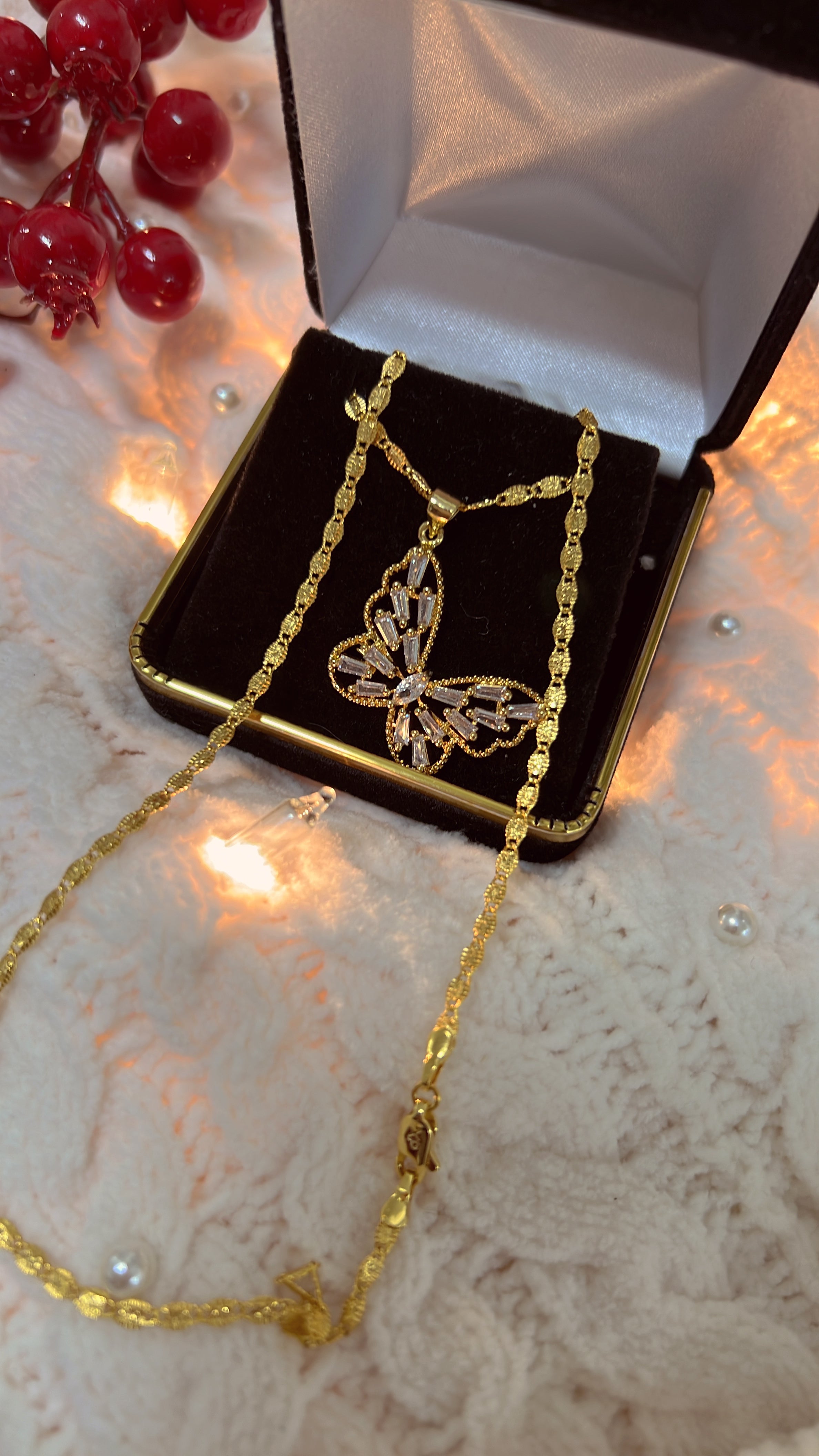 Frio Butterfly Necklace