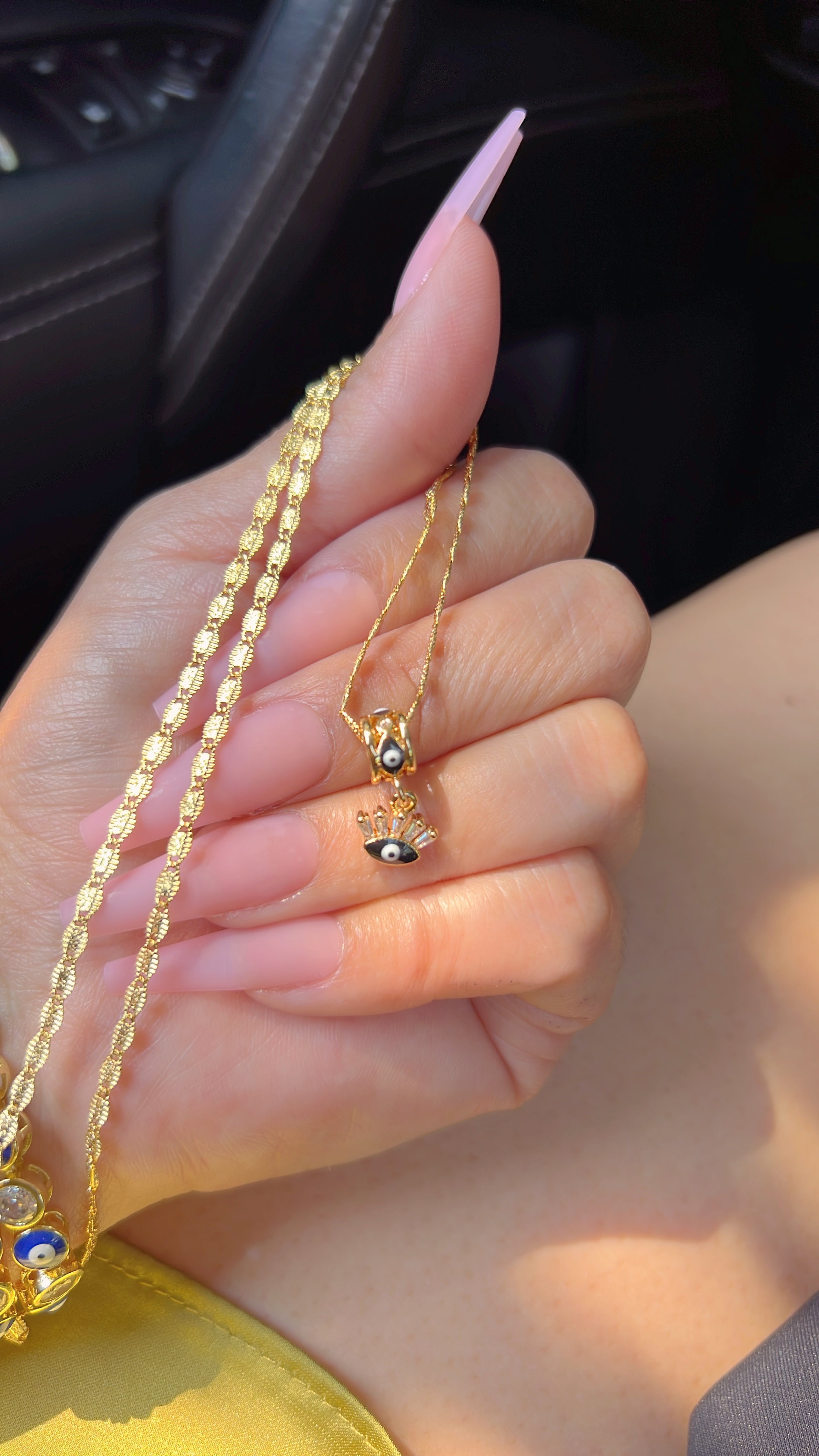 Collar de mal de ojo negro