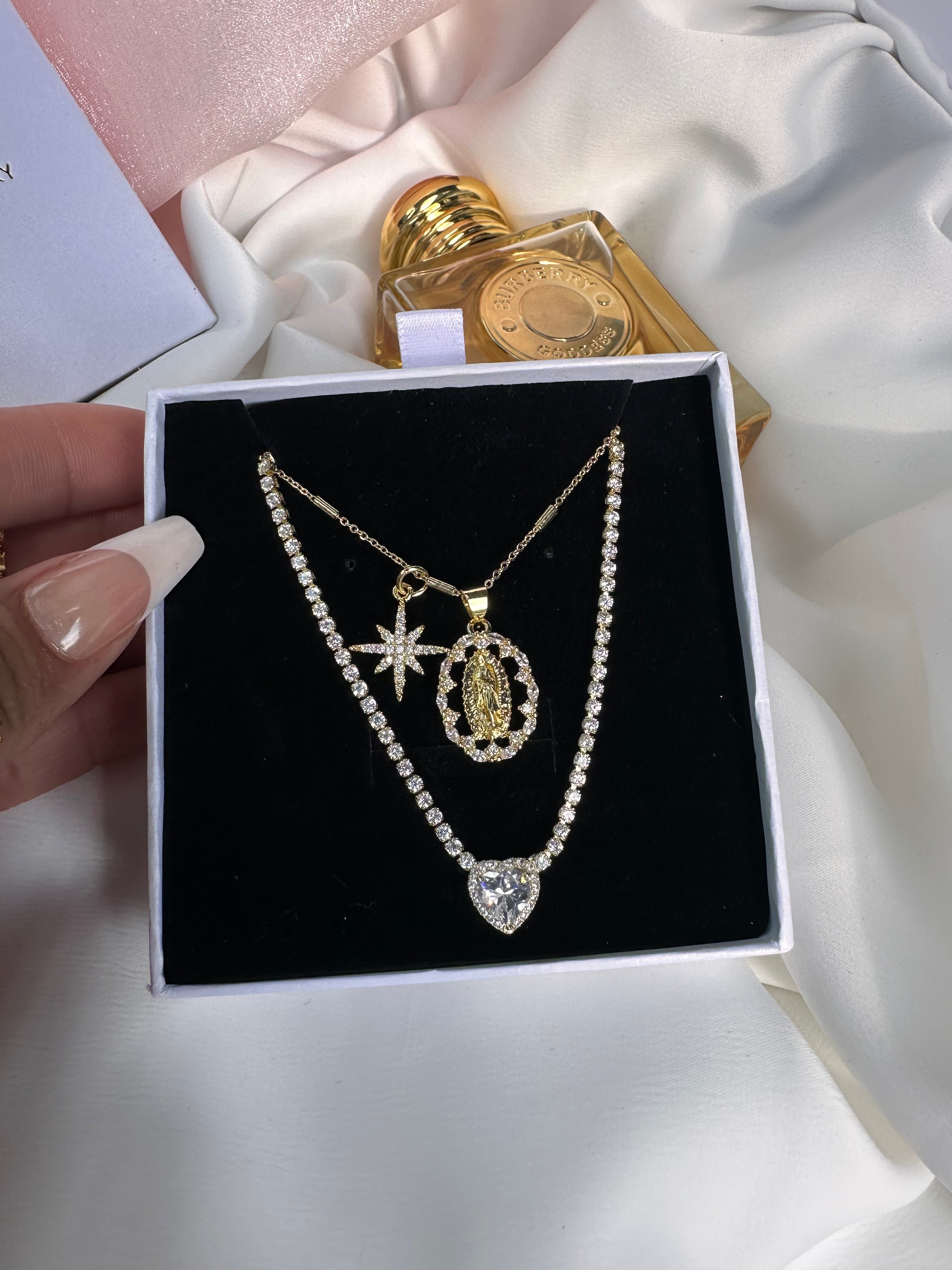 Twilight VM Necklace Set