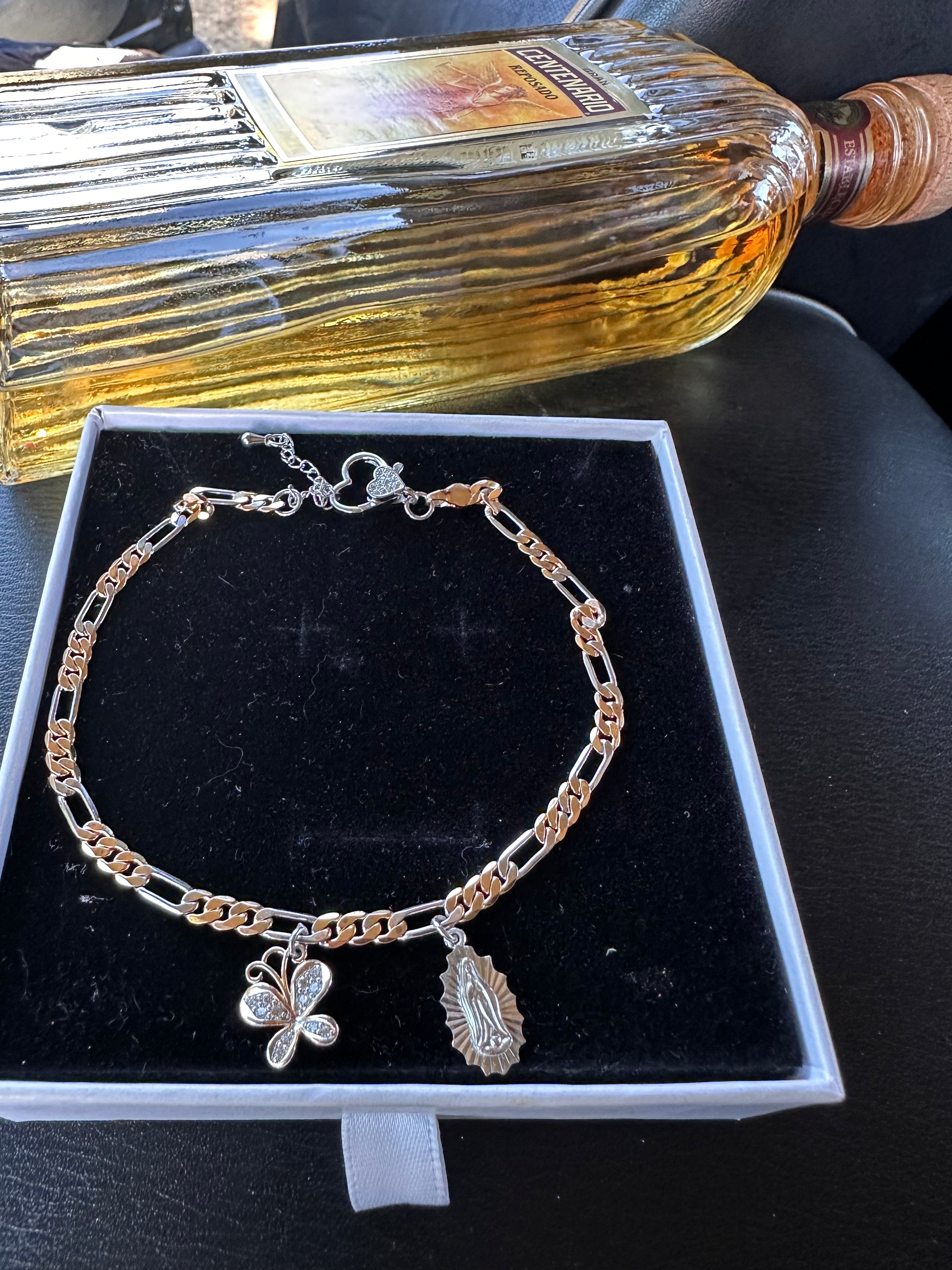 Virgen Milagrosa anklet set