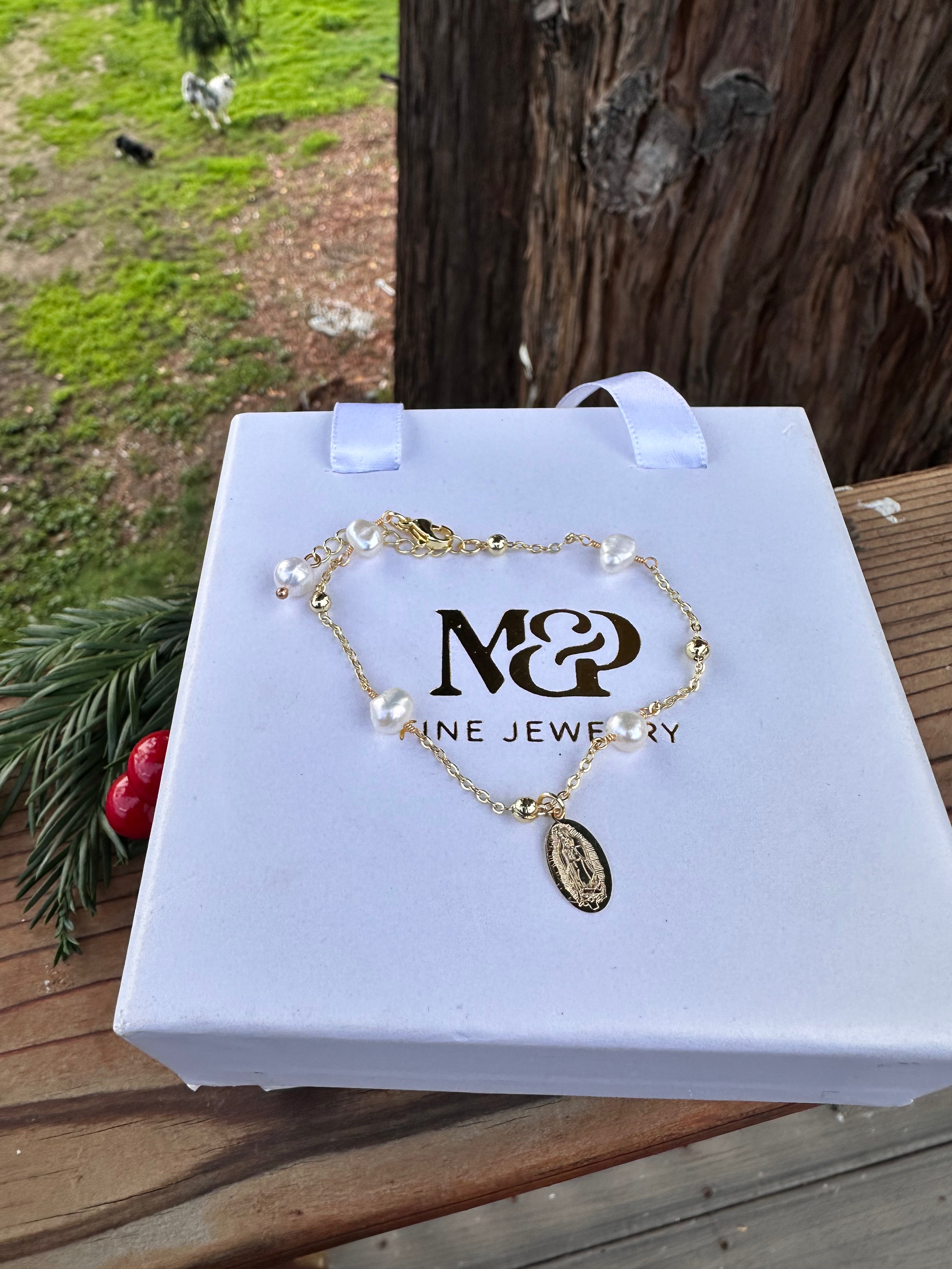 Pearl of Grace Virgencita Bracelet