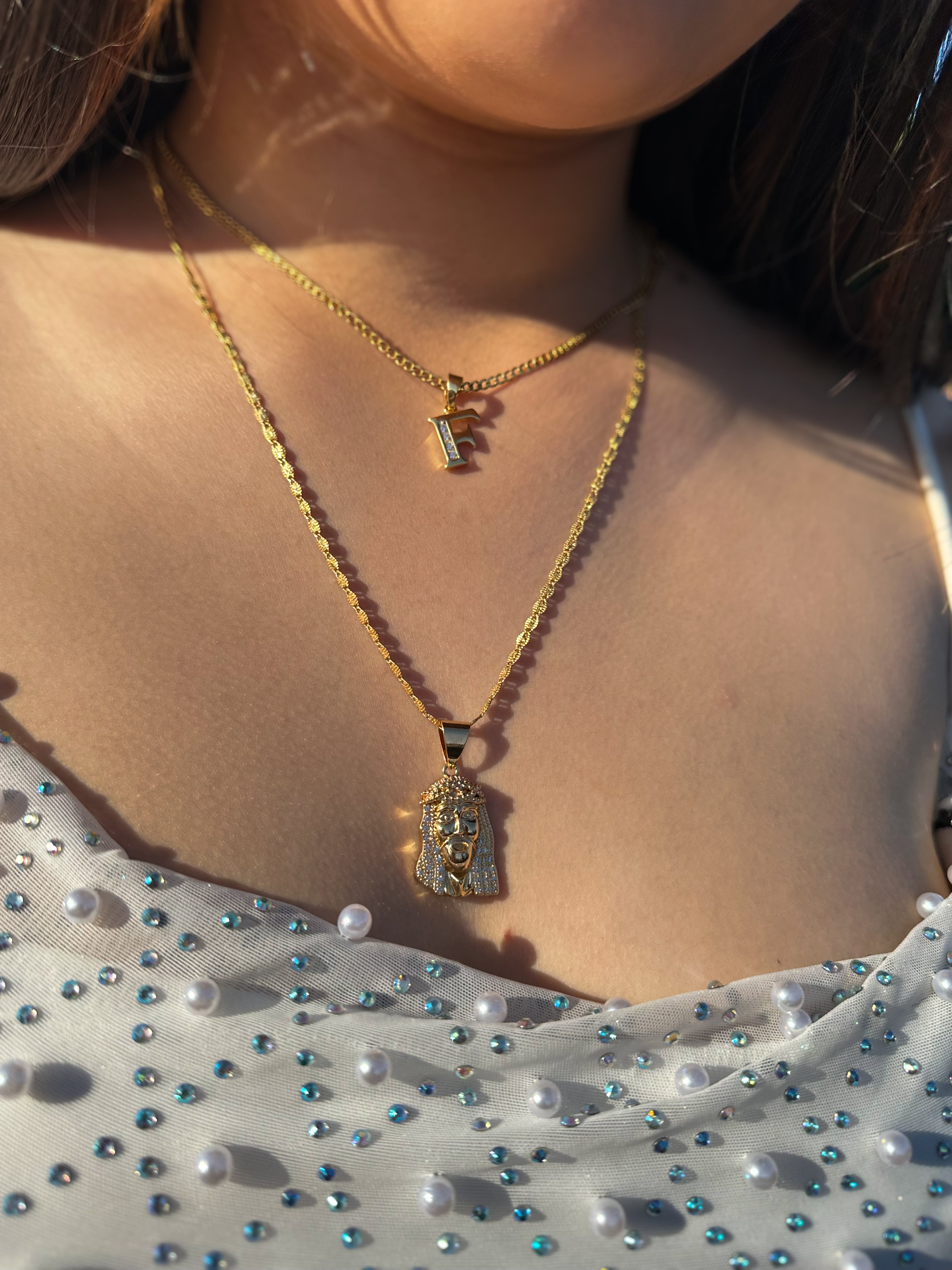 "Jesús y Yo" Necklace Set