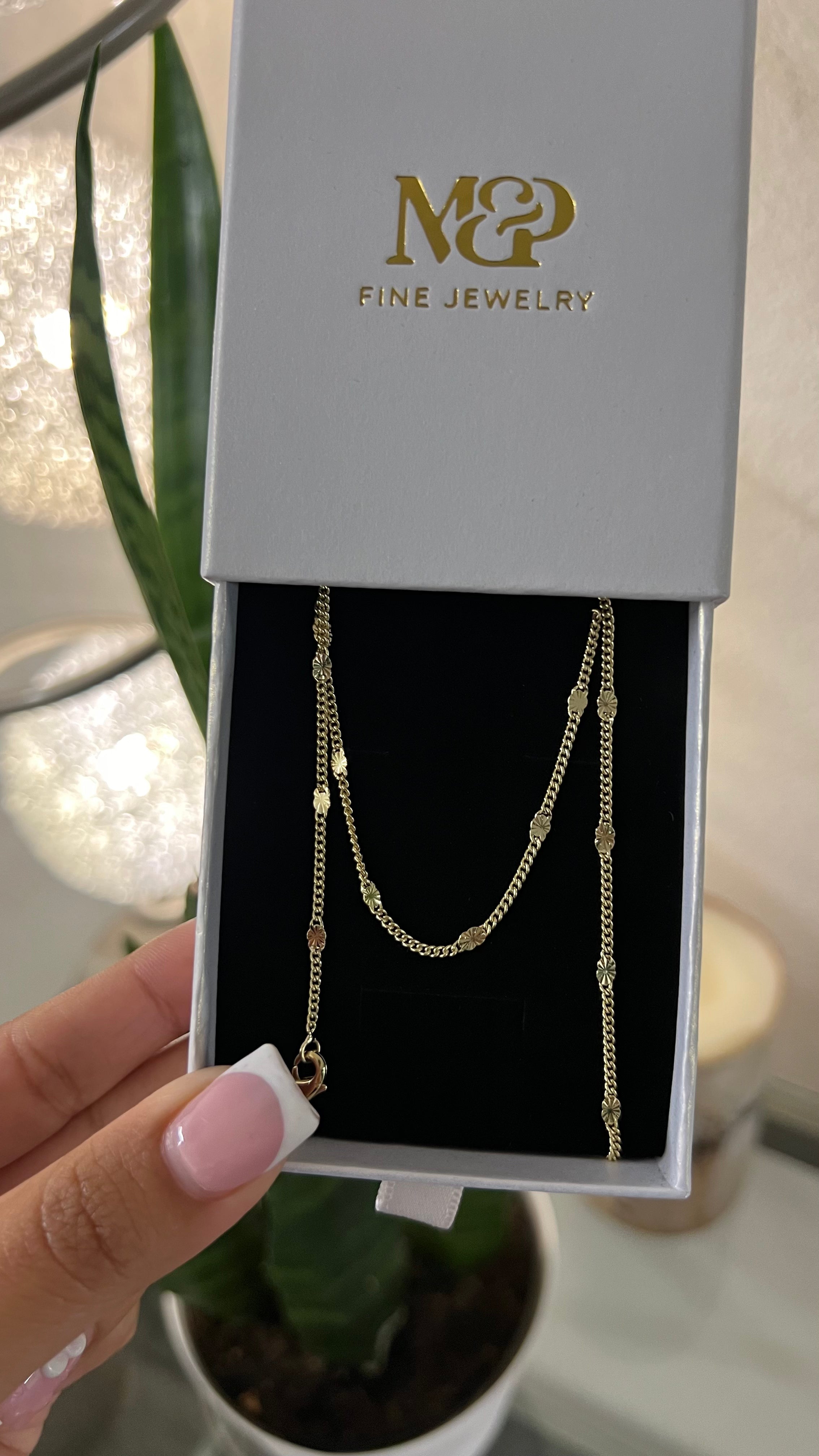 Collar básico de cadena tipo cable