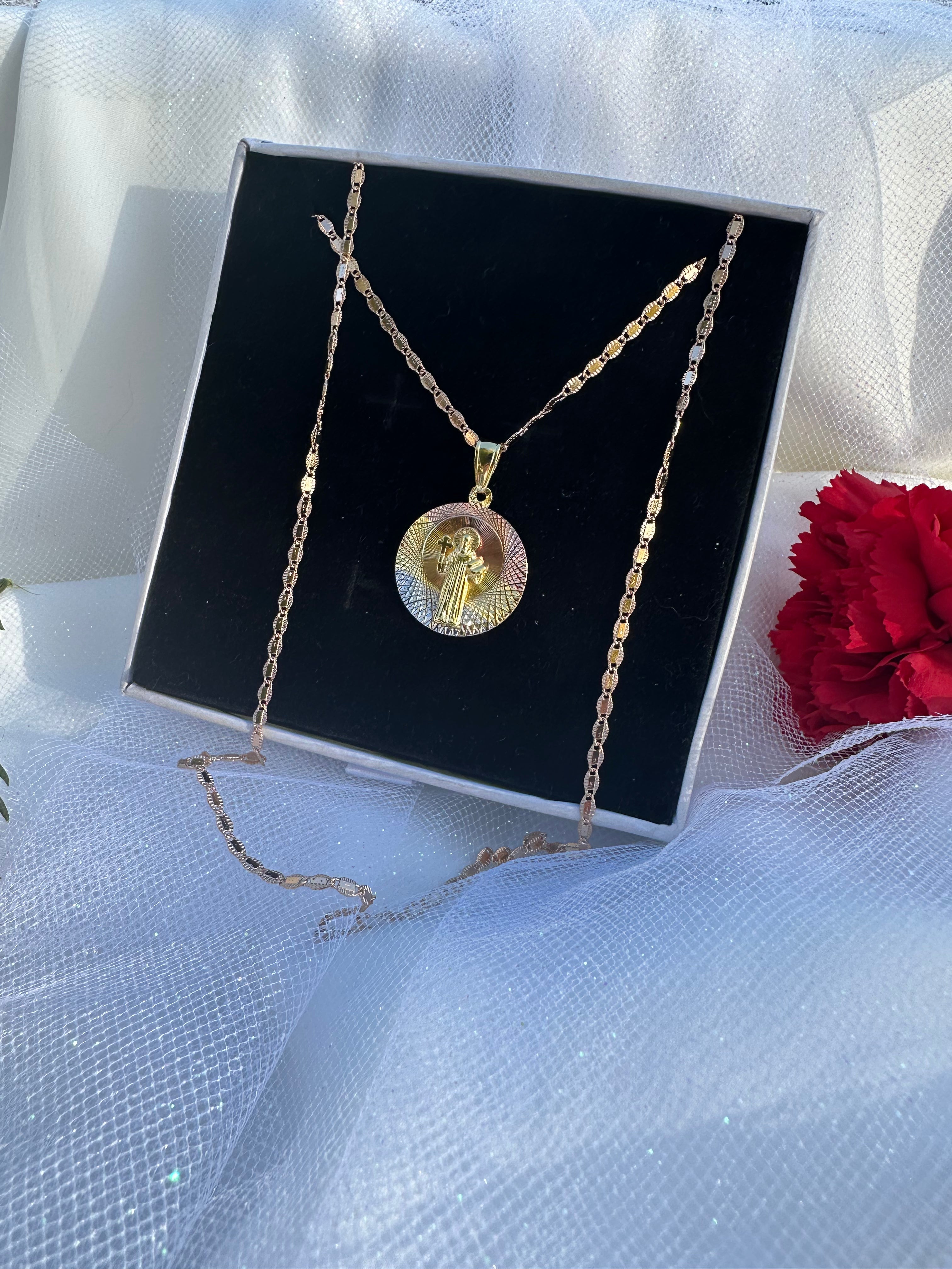 Tri-Tone San Benito Circle Necklace