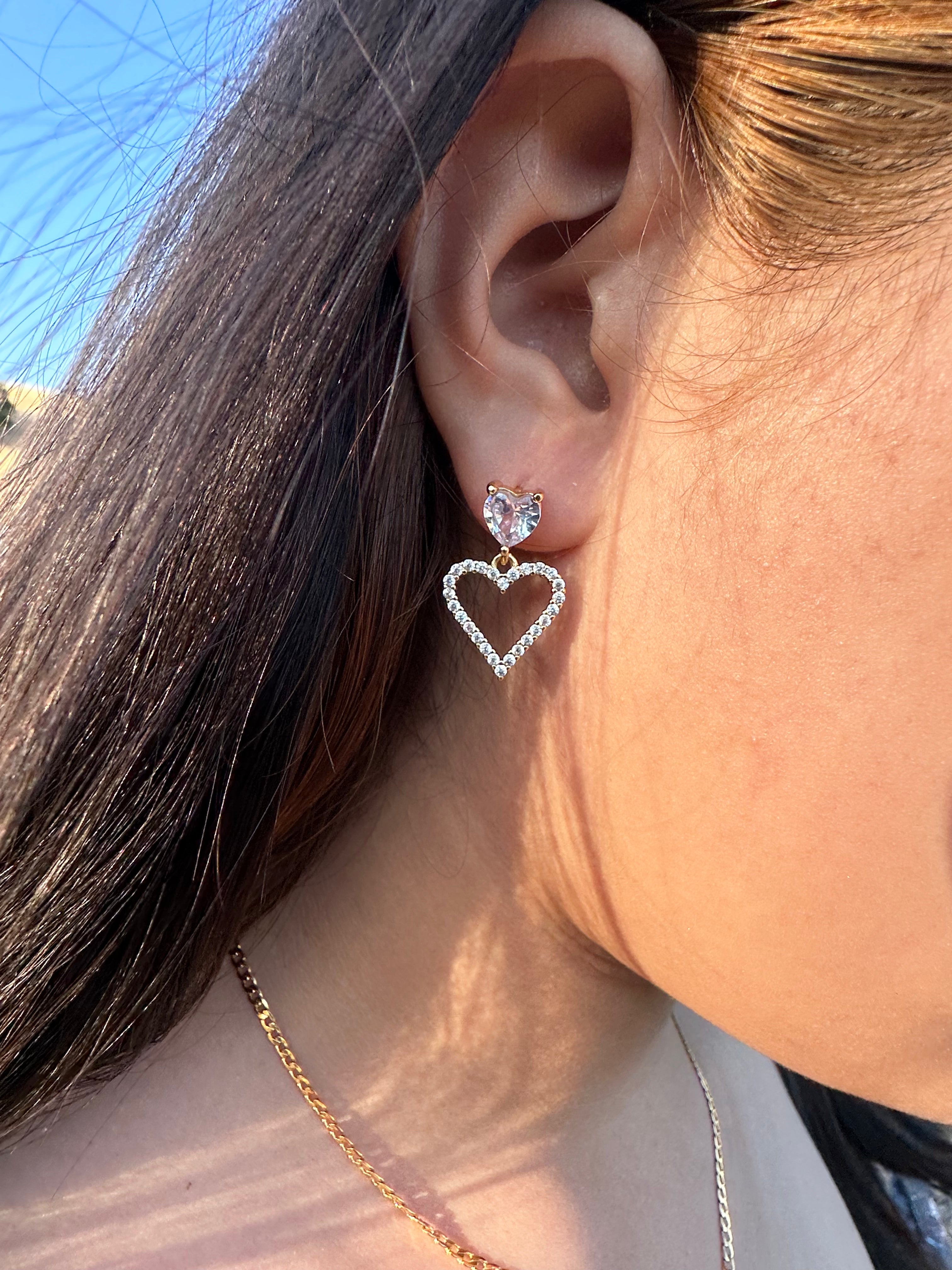 La Más Enamorada Earrings