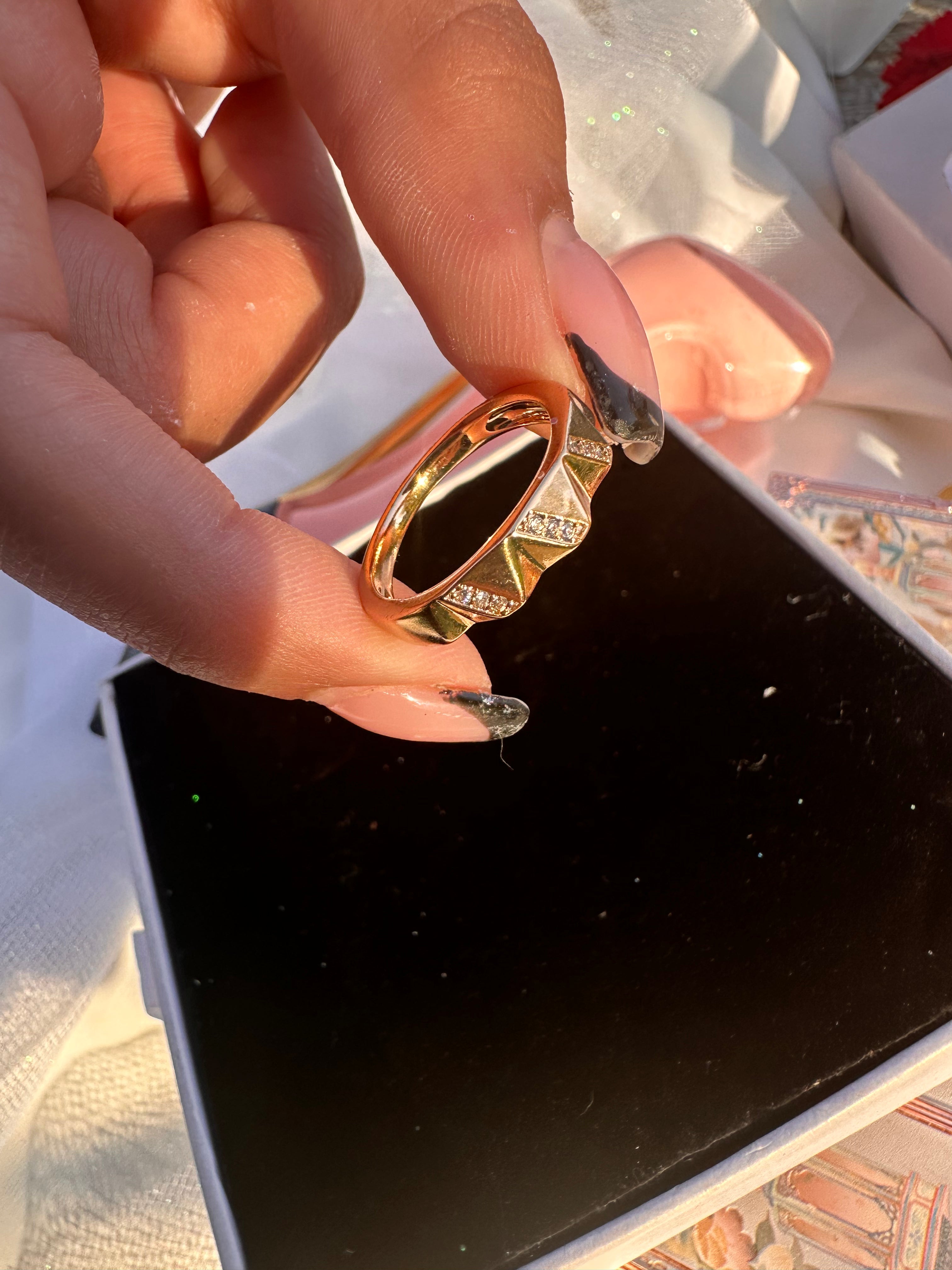 Pavé Edge Ring
