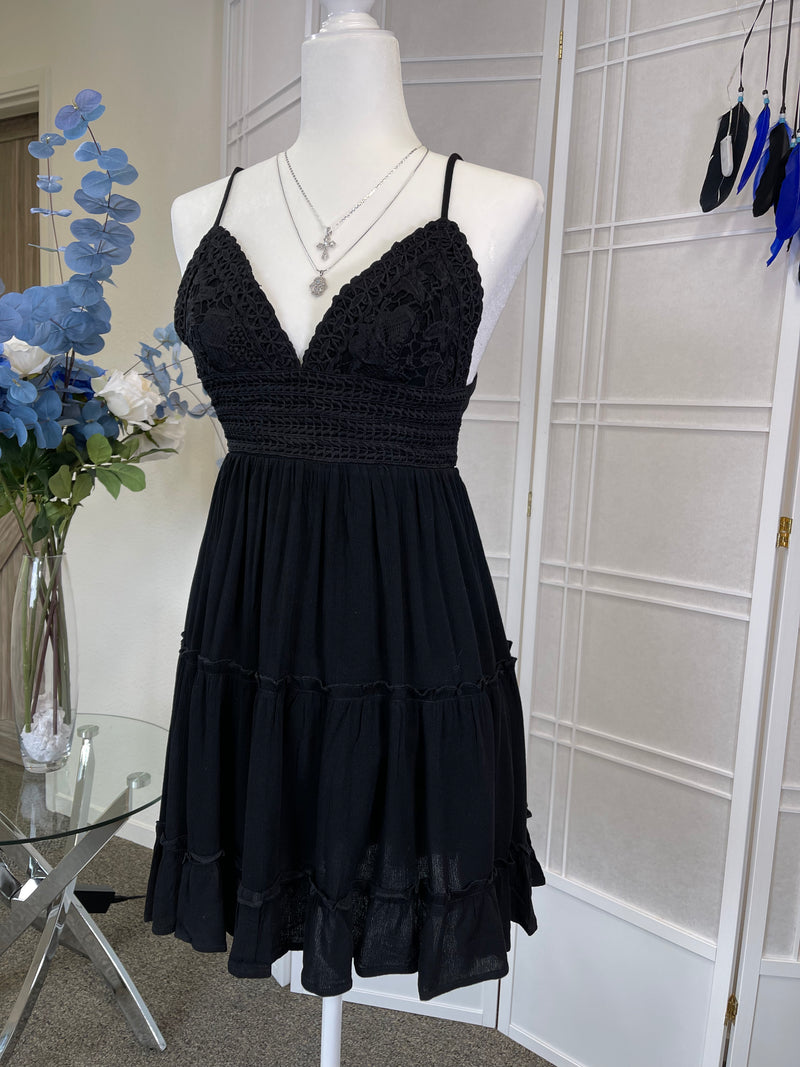 Amore del Rancho Lace Dress in Black