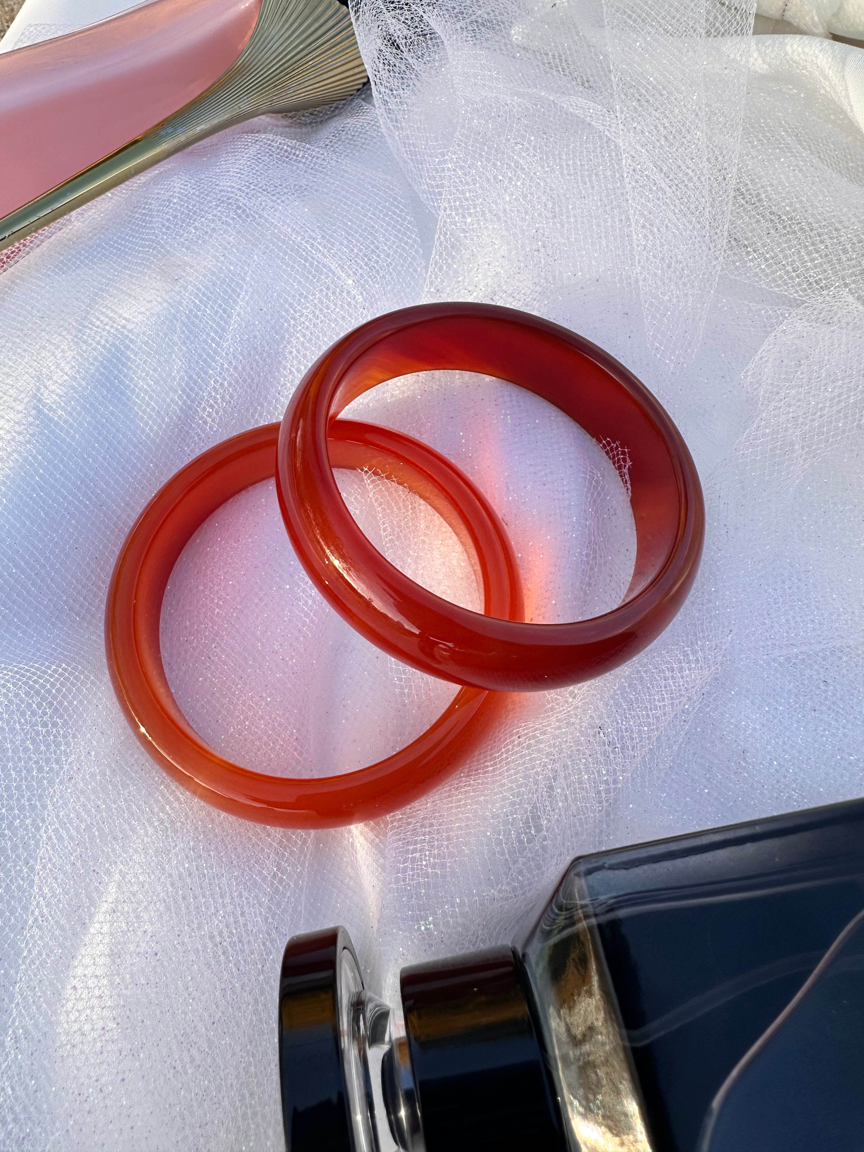 Brazalete de jade y ágata roja