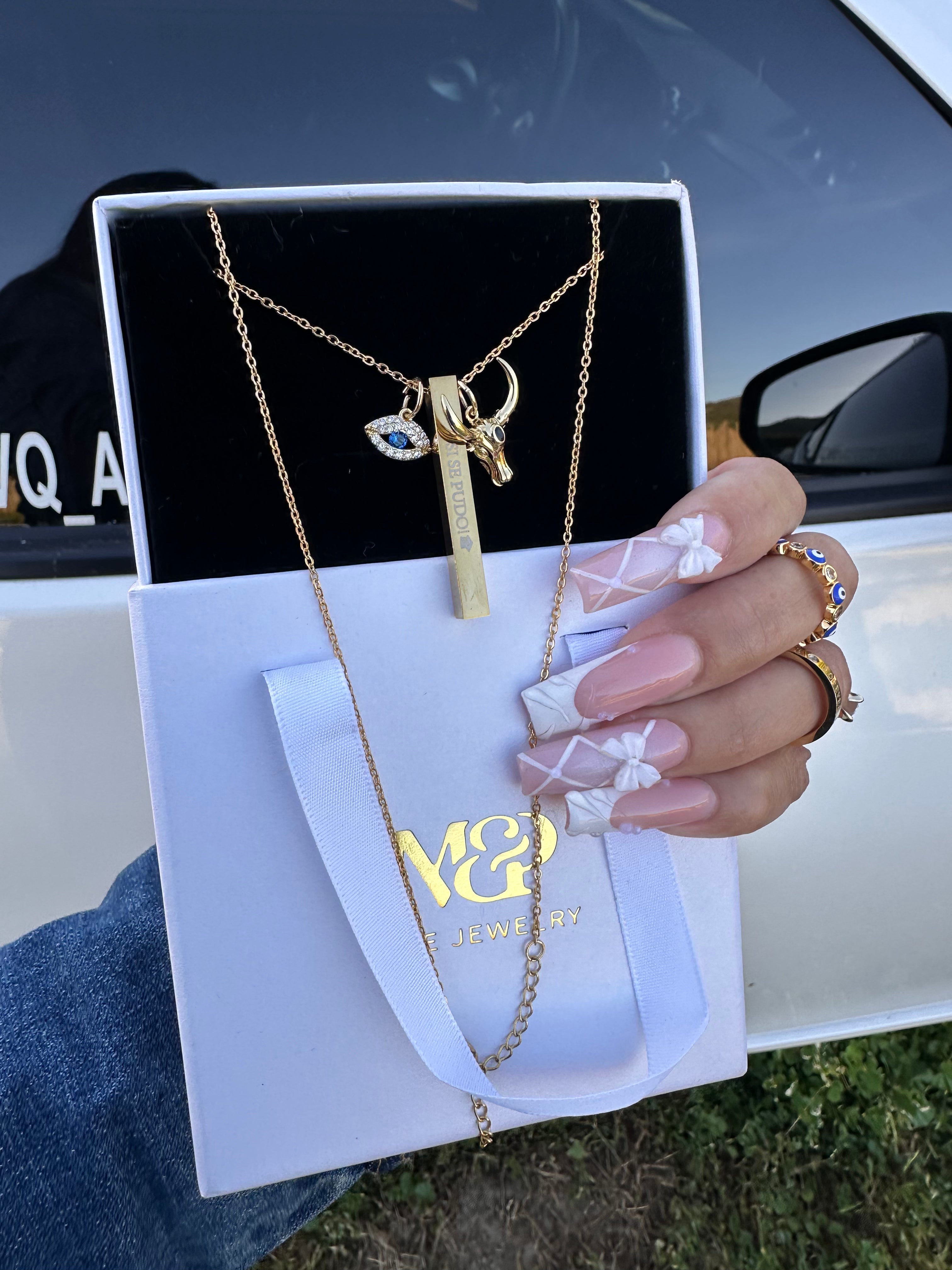 Pulsera roja “Graduate 2022” (VENTA FINAL)