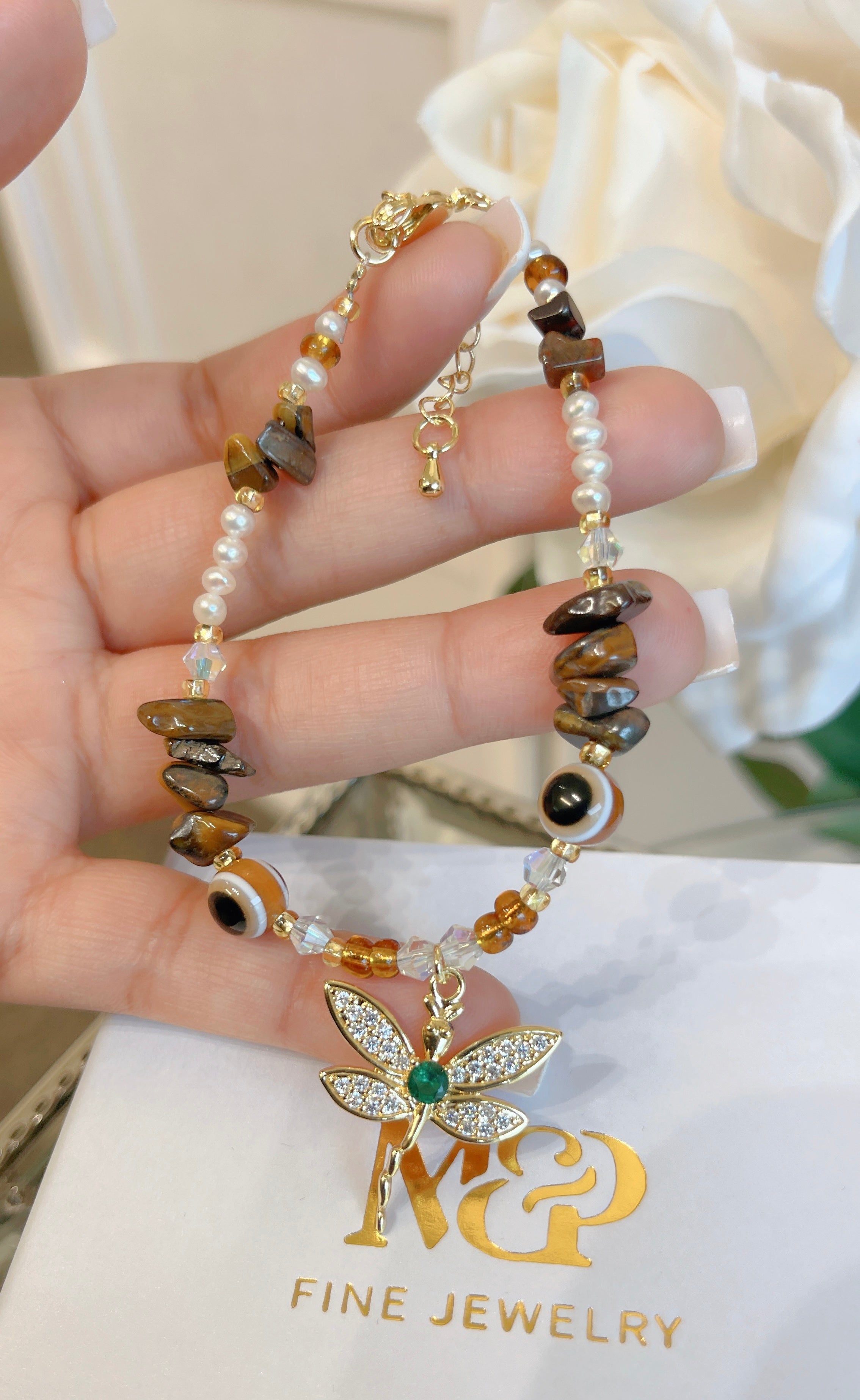 Pulsera de cristal de ojo de tigre de libélula