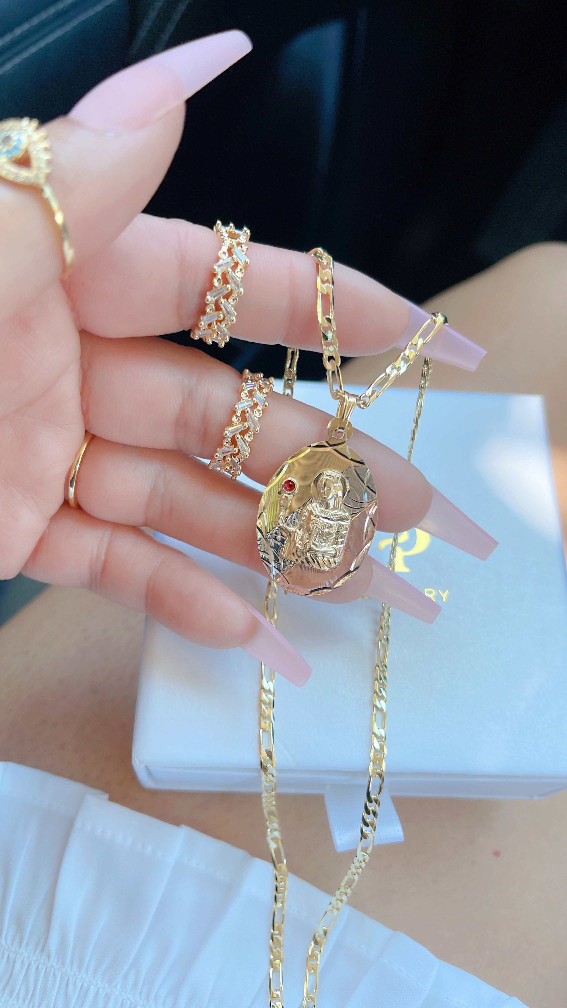 Collar de rubíes de fe genuina