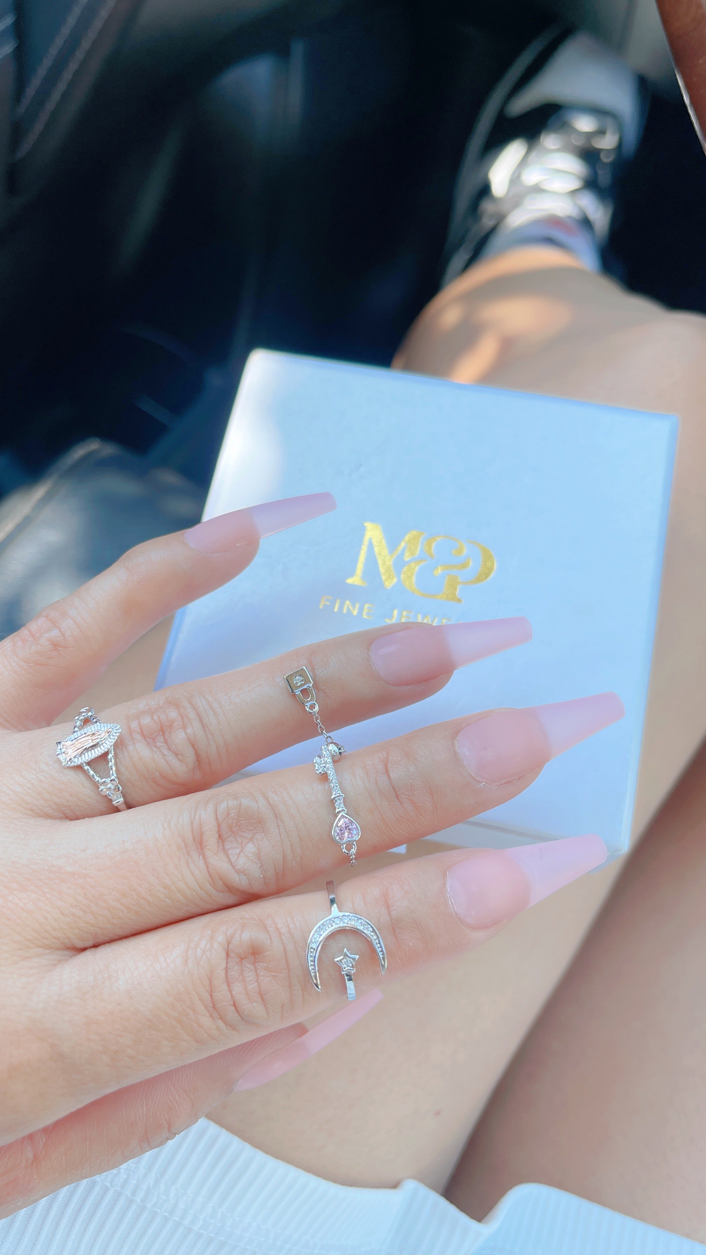 Anillo con candado de plata esterlina