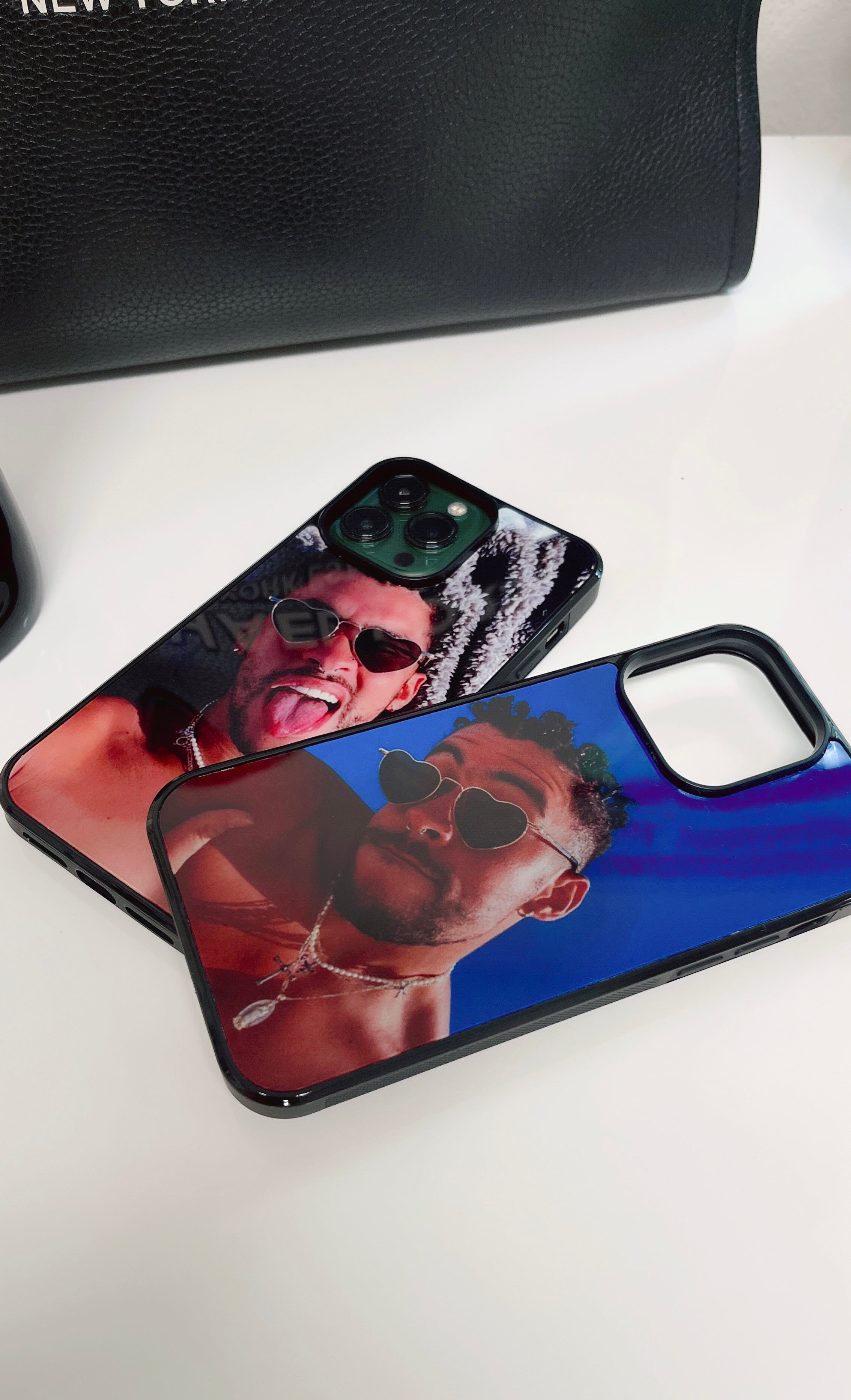 Funda para teléfono Bad Bunny (azul)