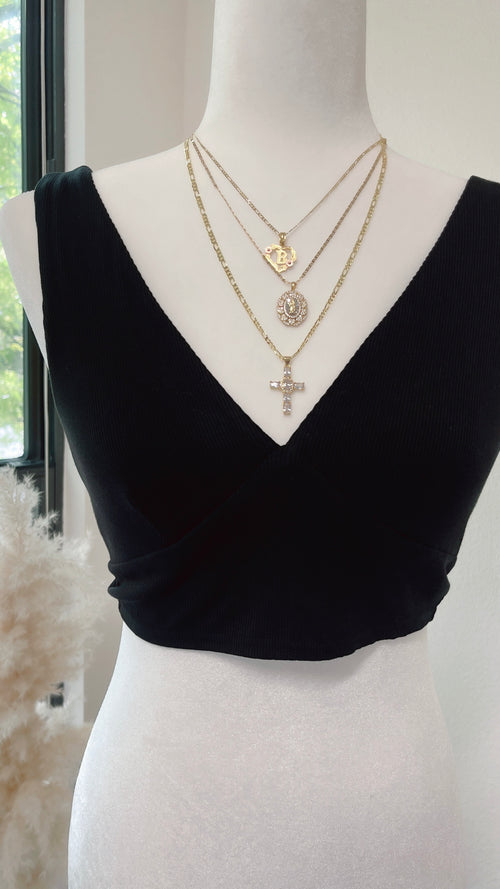 Top corto con lazo blanco