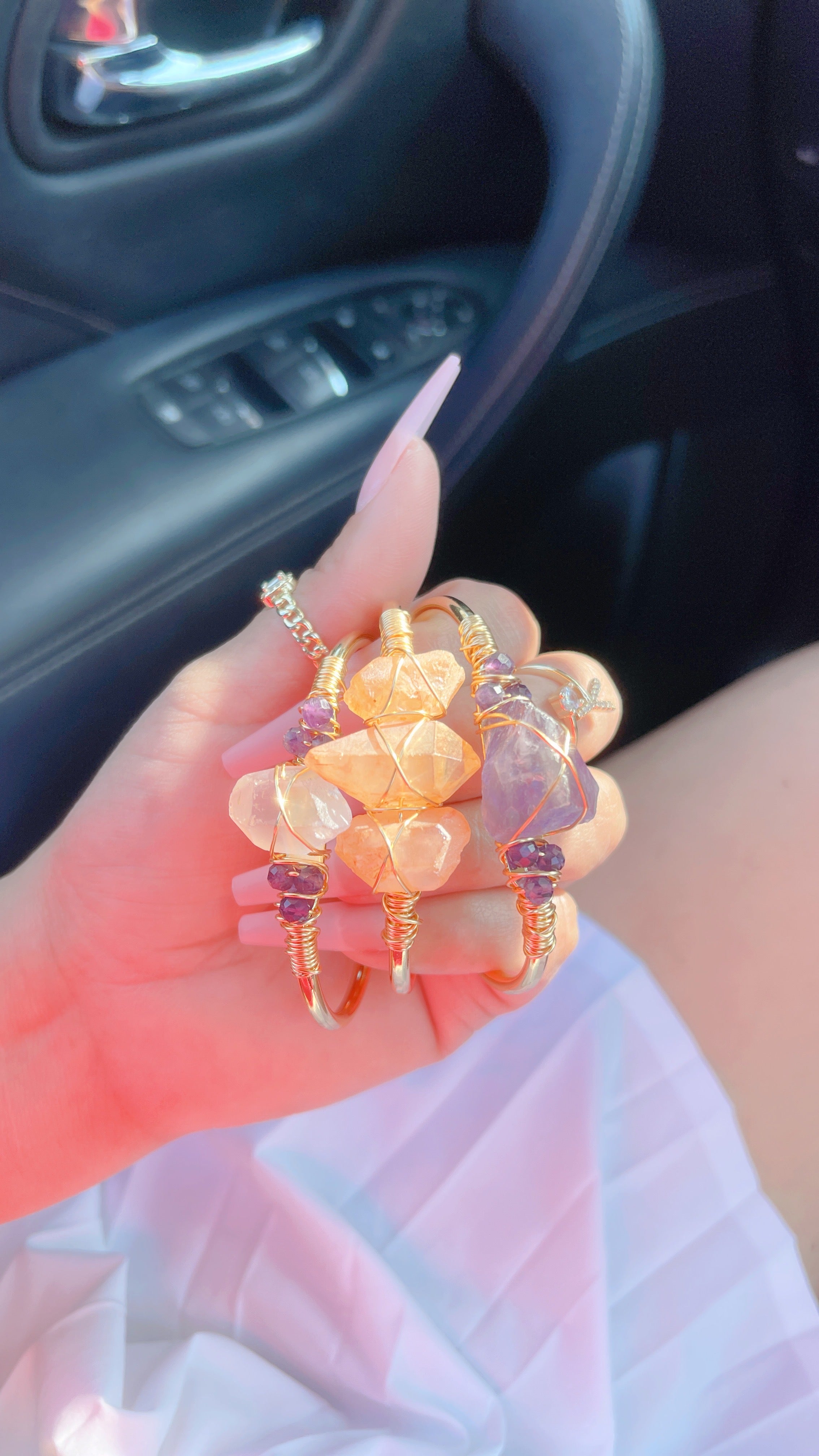 Conjunto de brazalete de media luna de cuarzo transparente