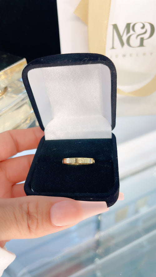 Anillo de oro para siempre amor