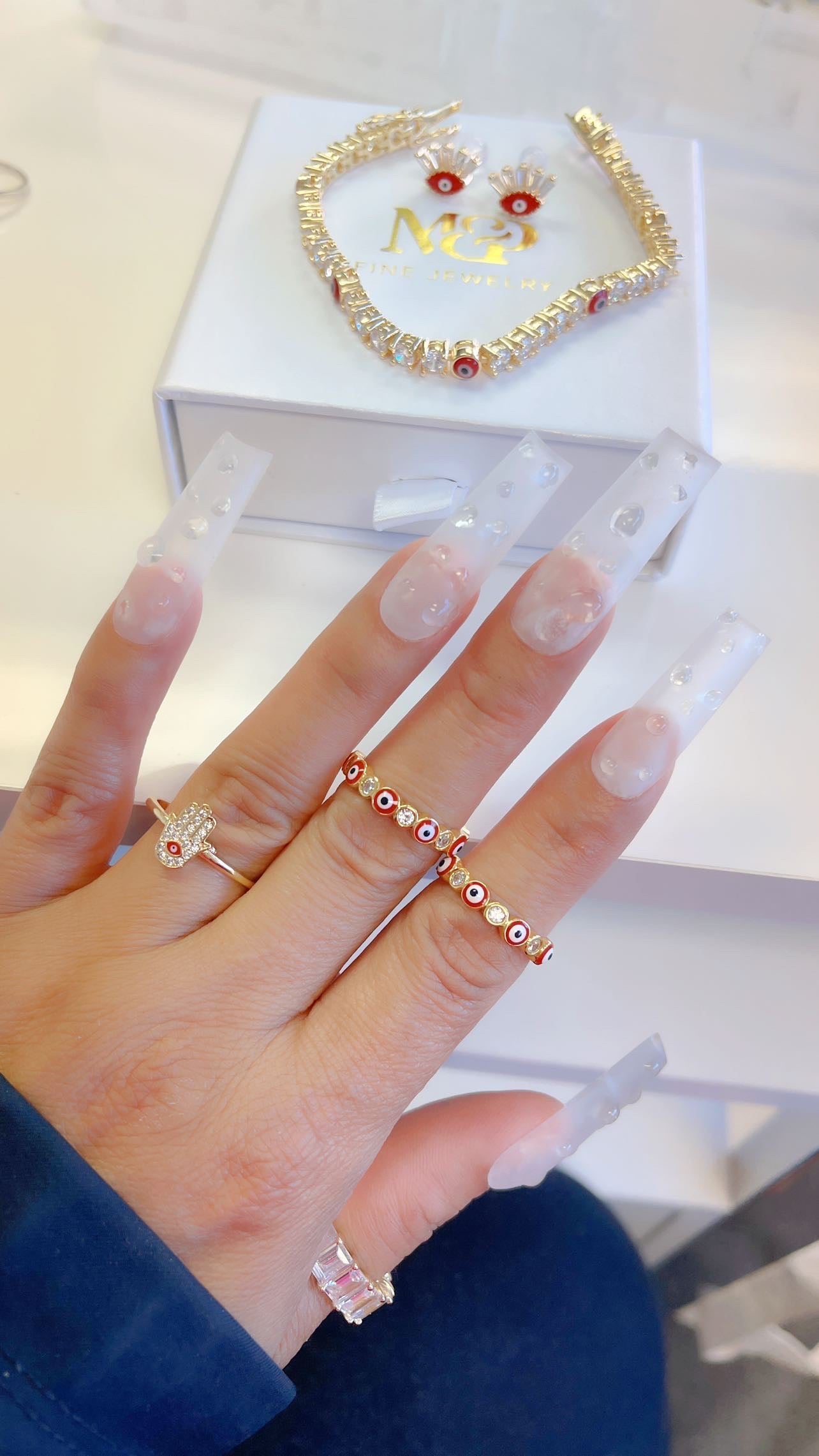 Anillo Mal de Ojo Rojo