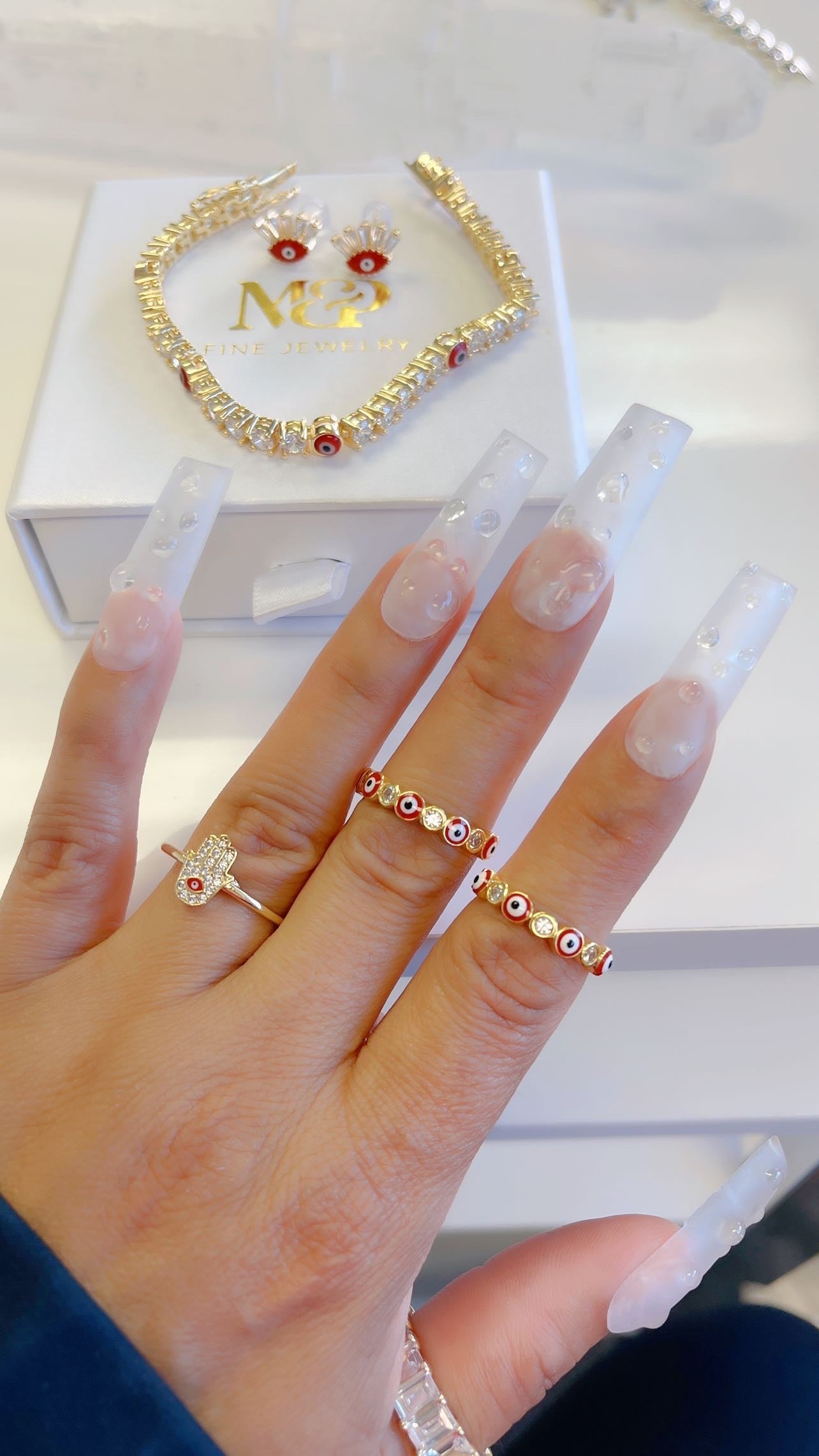 Anillo Mal de Ojo Rojo