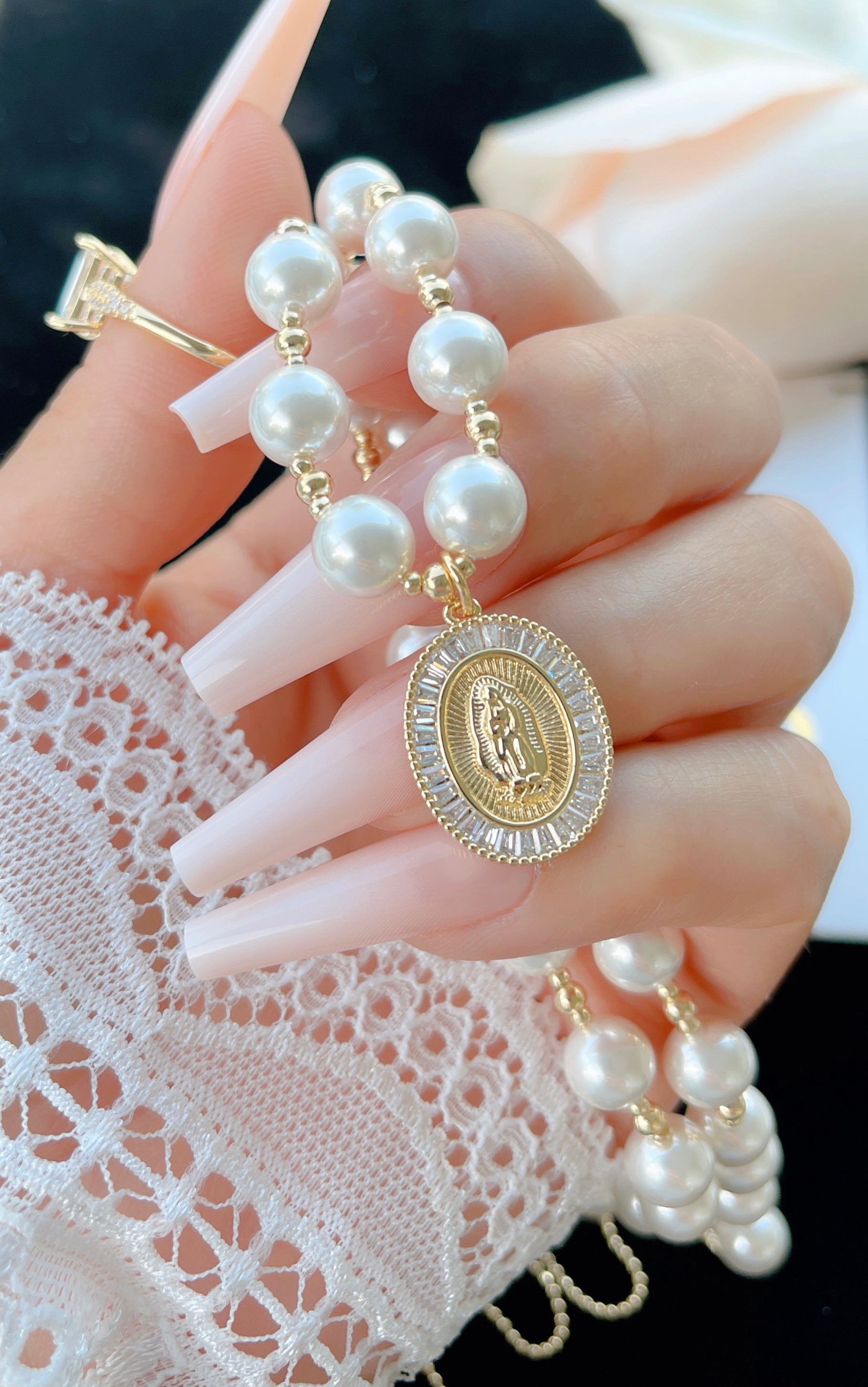 Collar de Perlas Corriente de María