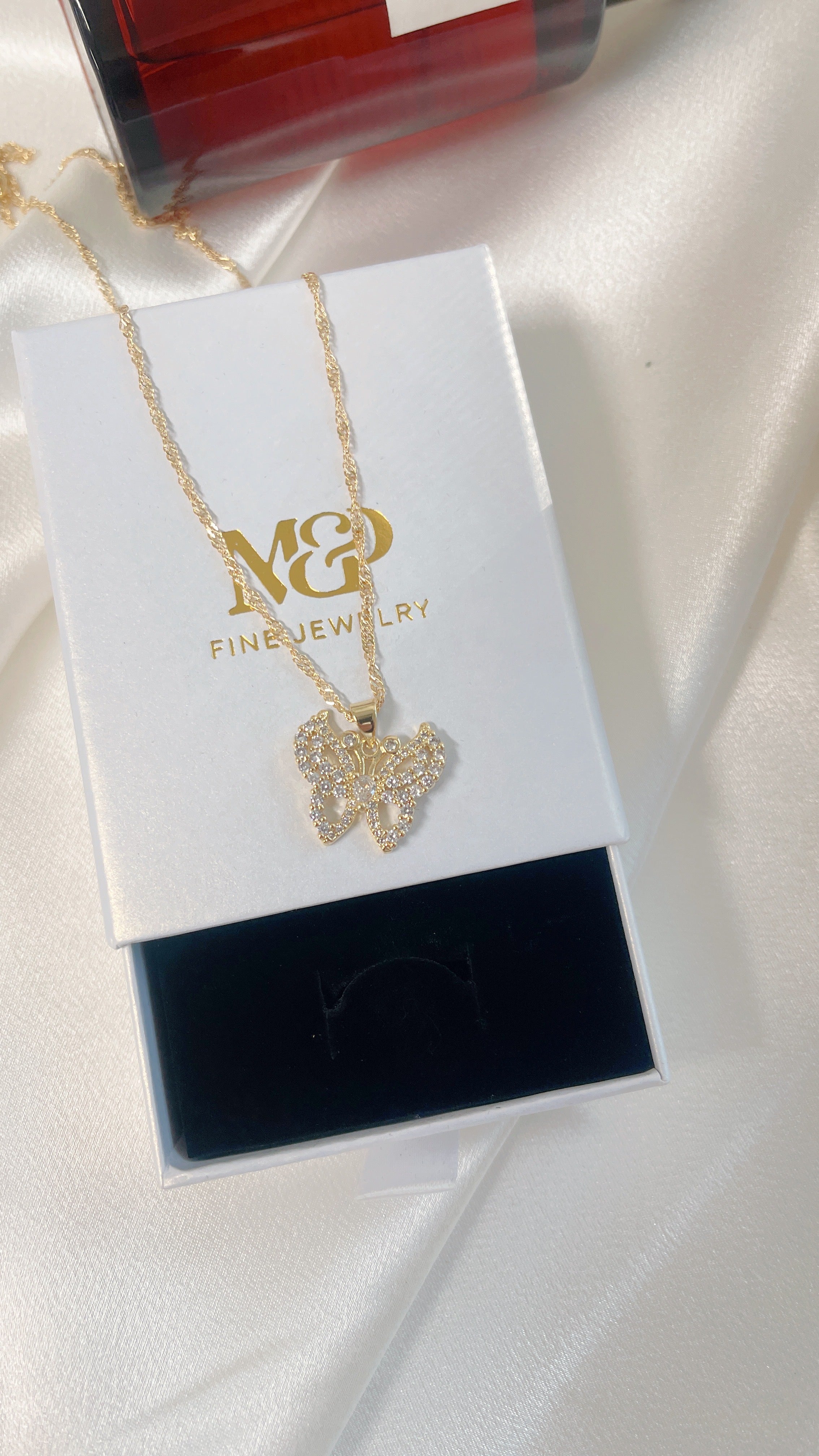 Collar Mariposa Aurora