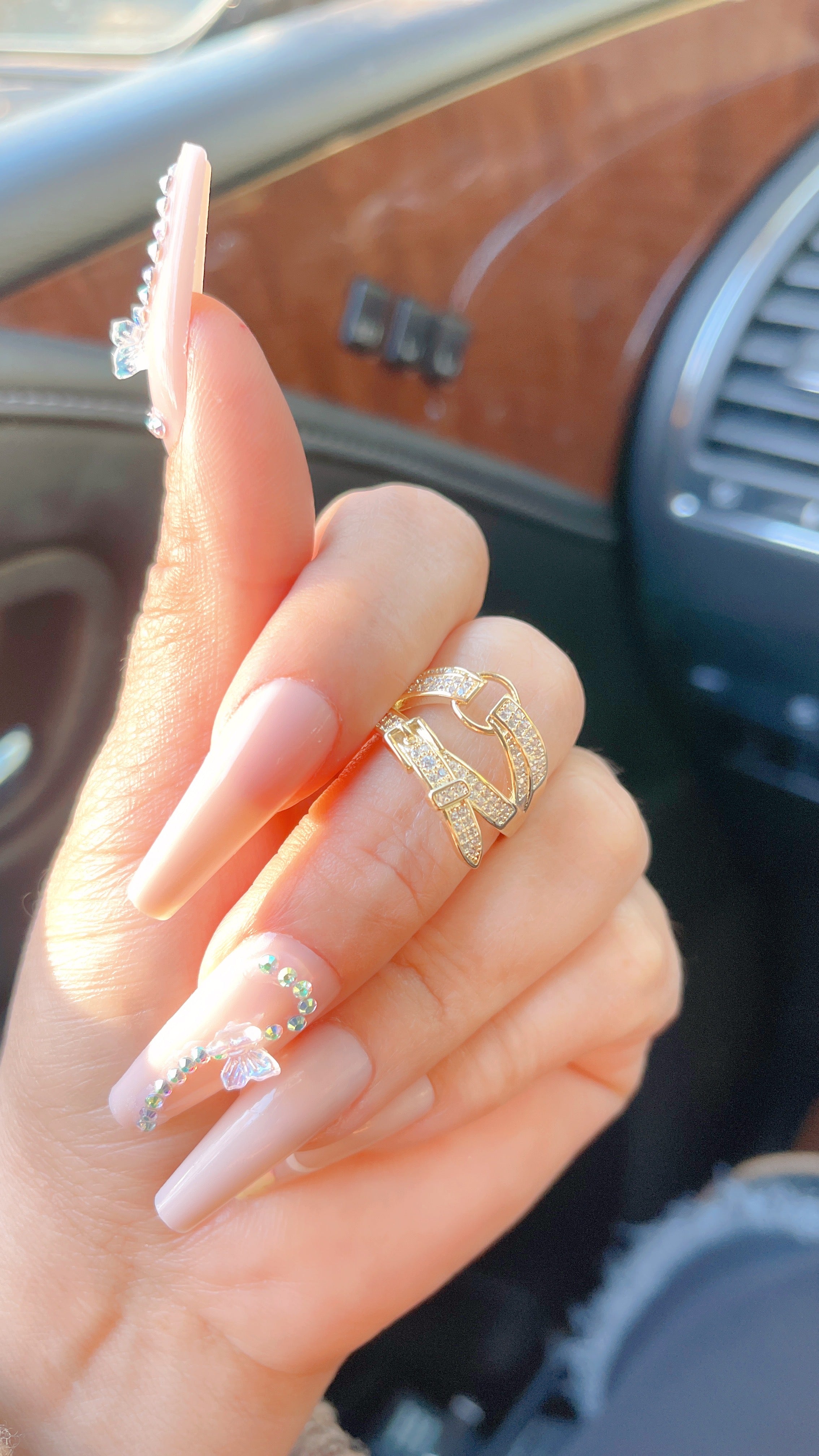 Anillo de cadena en V