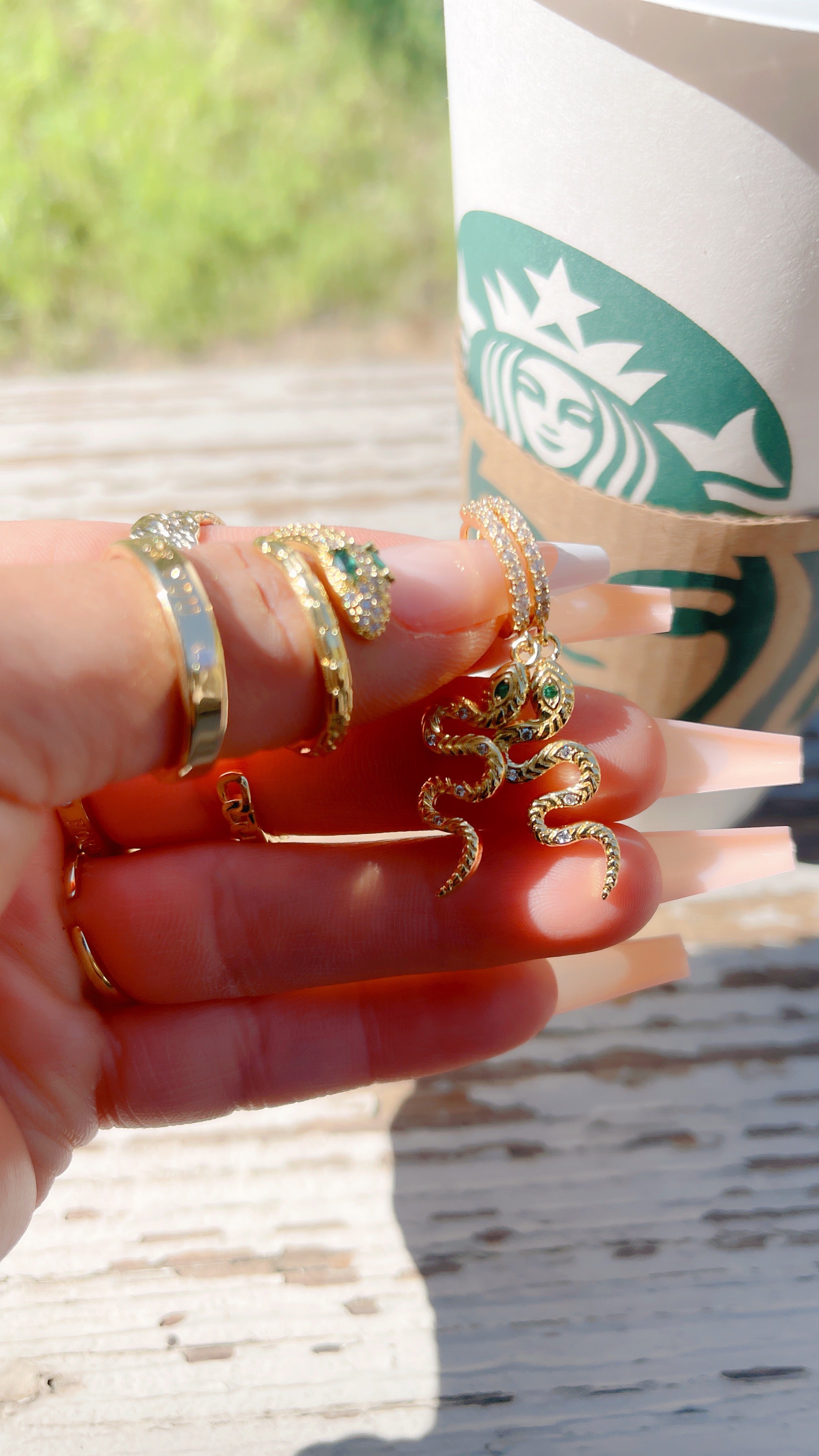 Aretes Serpiente Verde Esmeralda