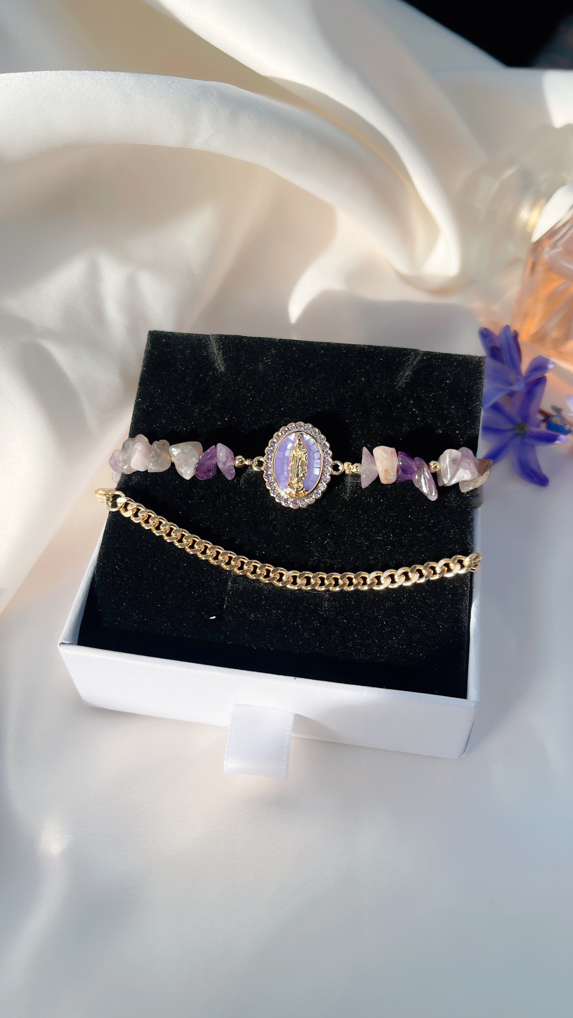 Juego de pulseras de amatista cubana