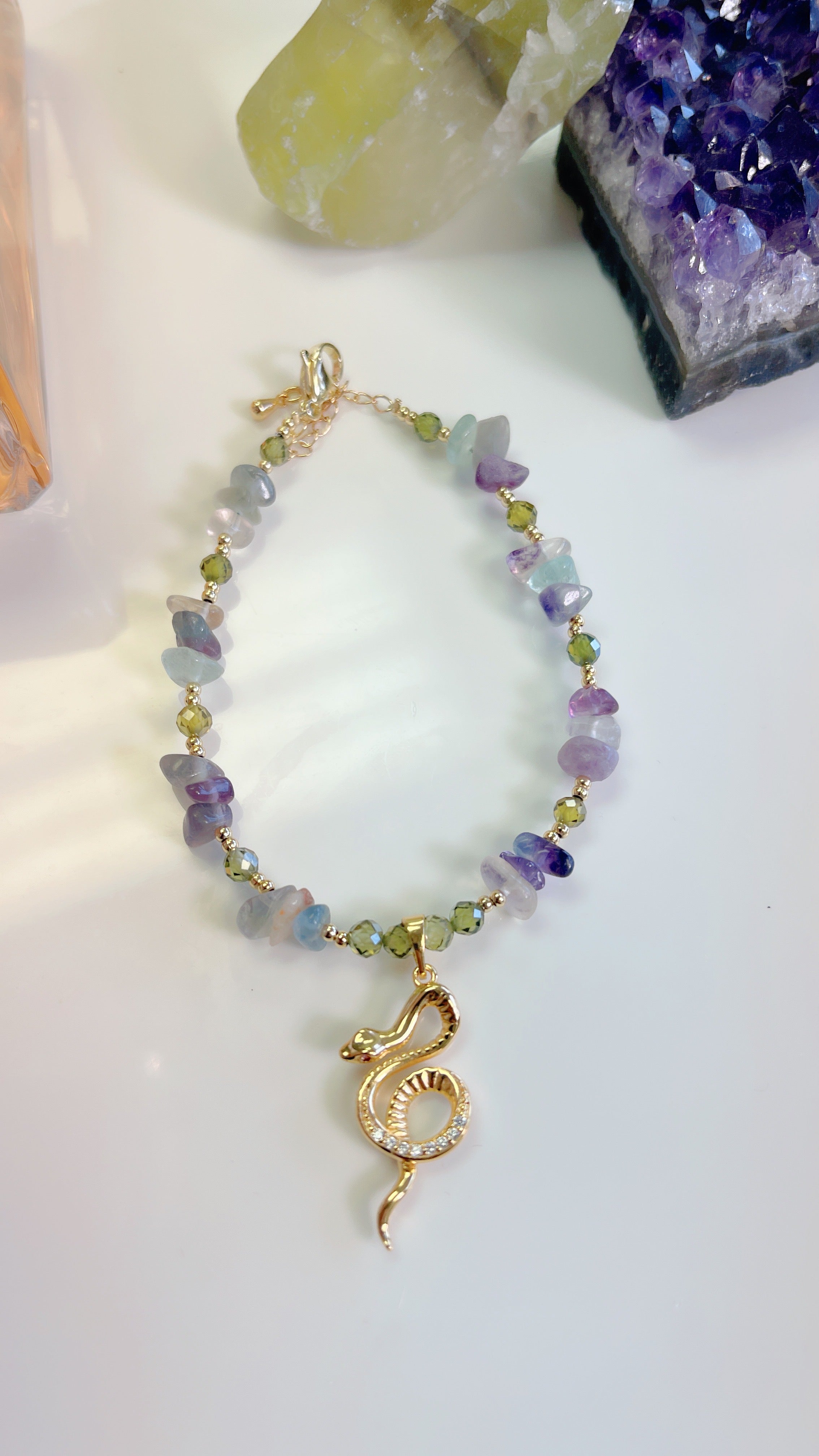 Pulsera de serpiente curativa