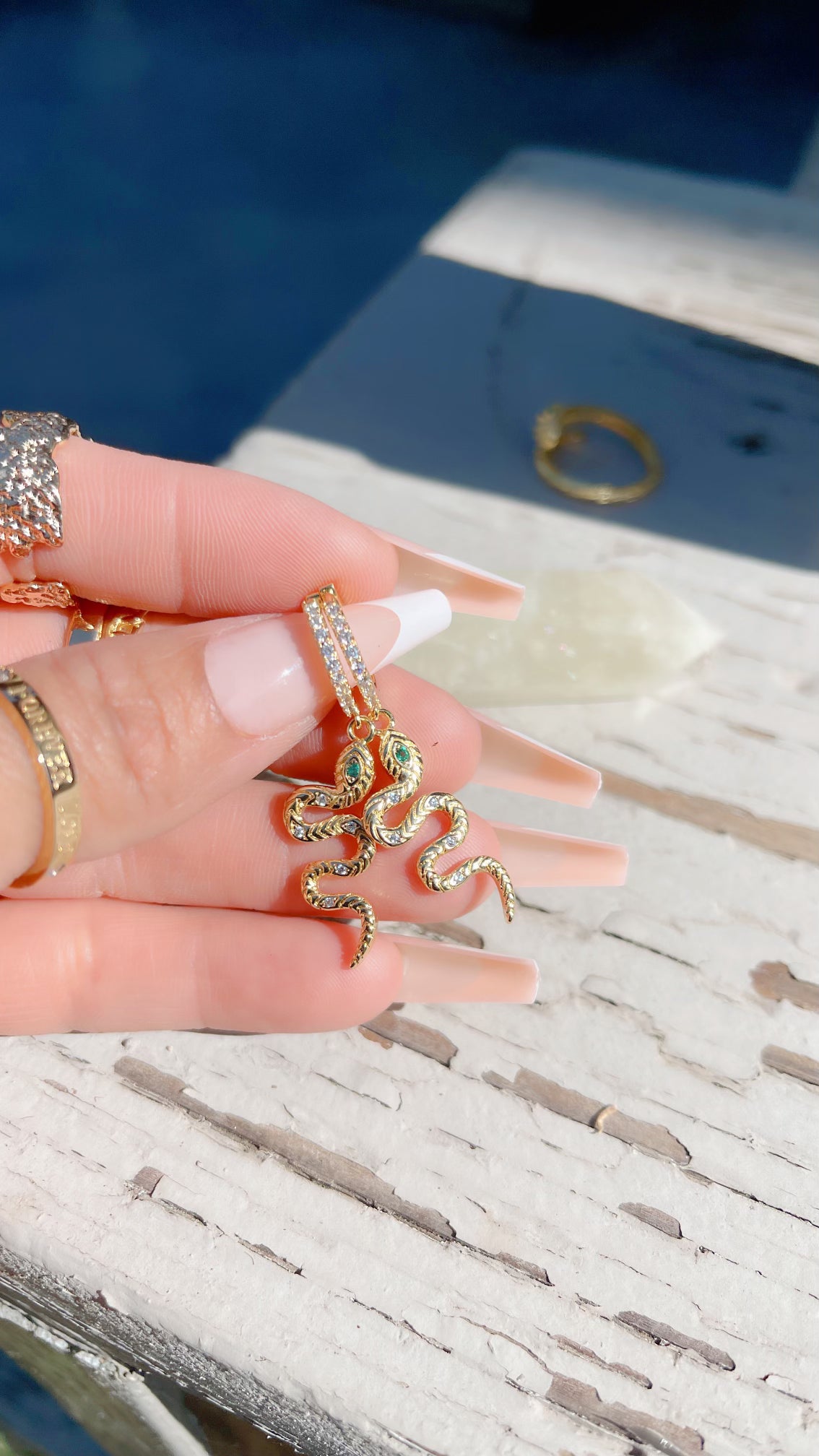 Aretes Serpiente Verde Esmeralda