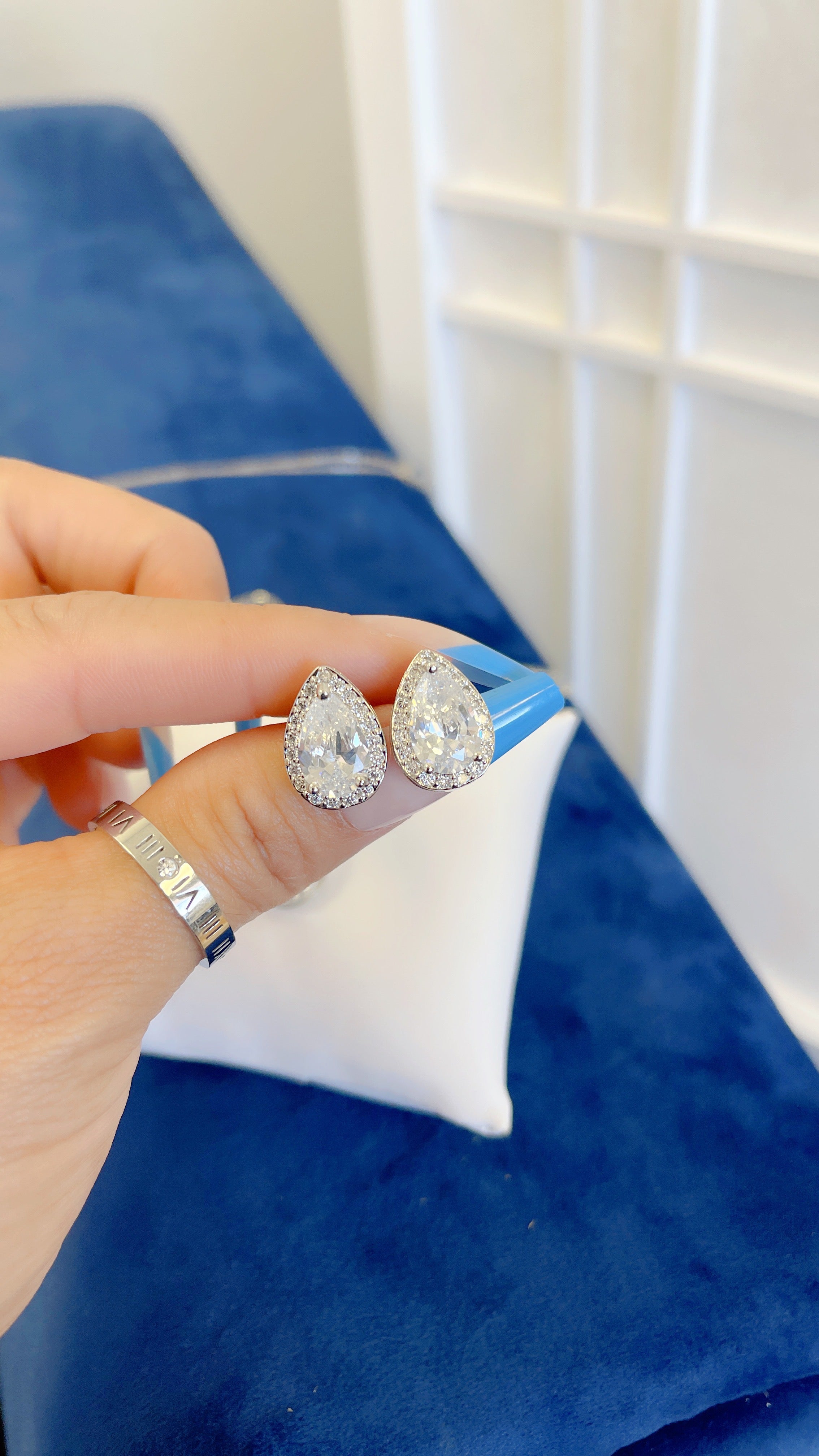 Tear Drop Silver Earrings