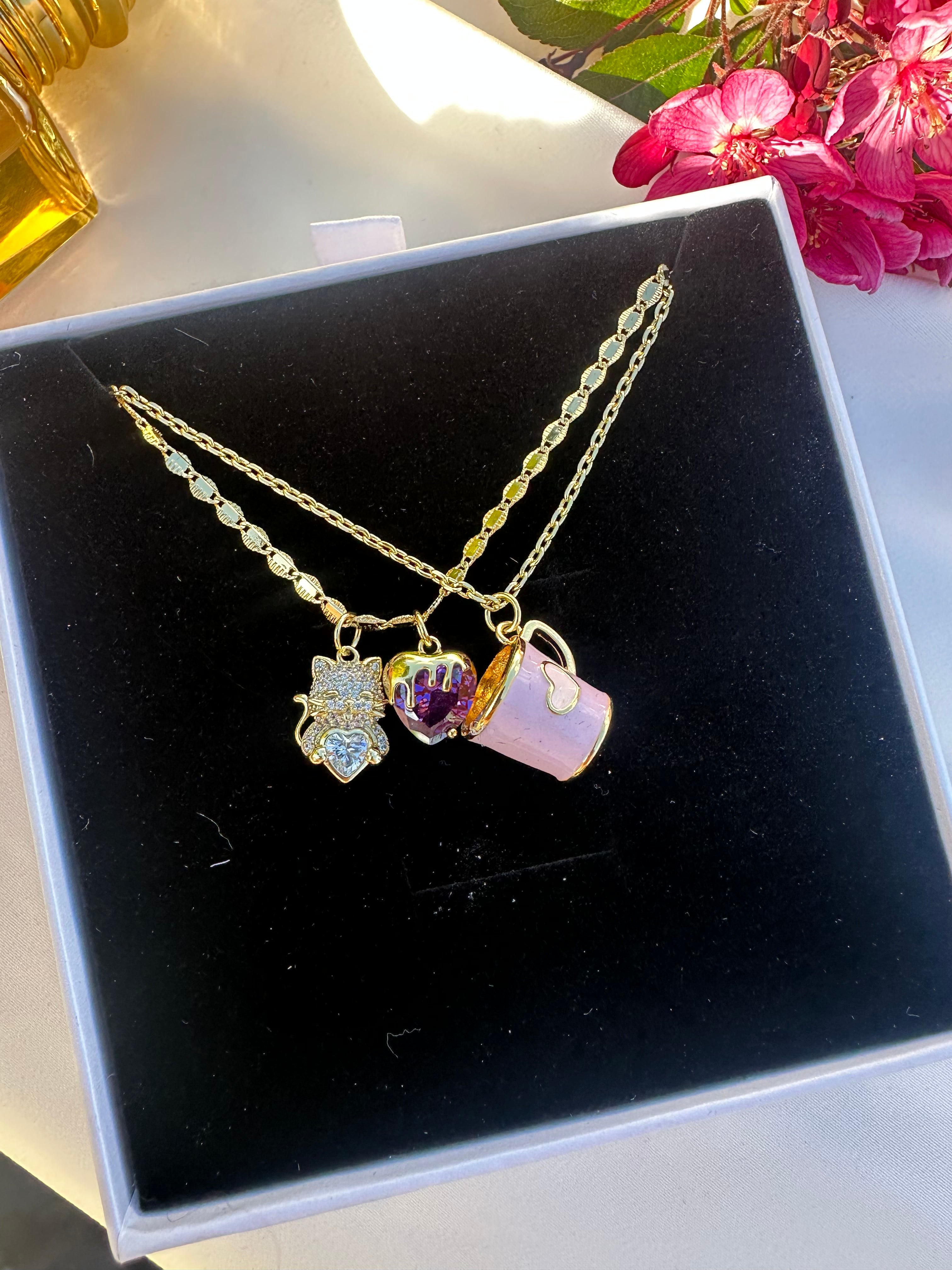 Wonderland Necklace Set