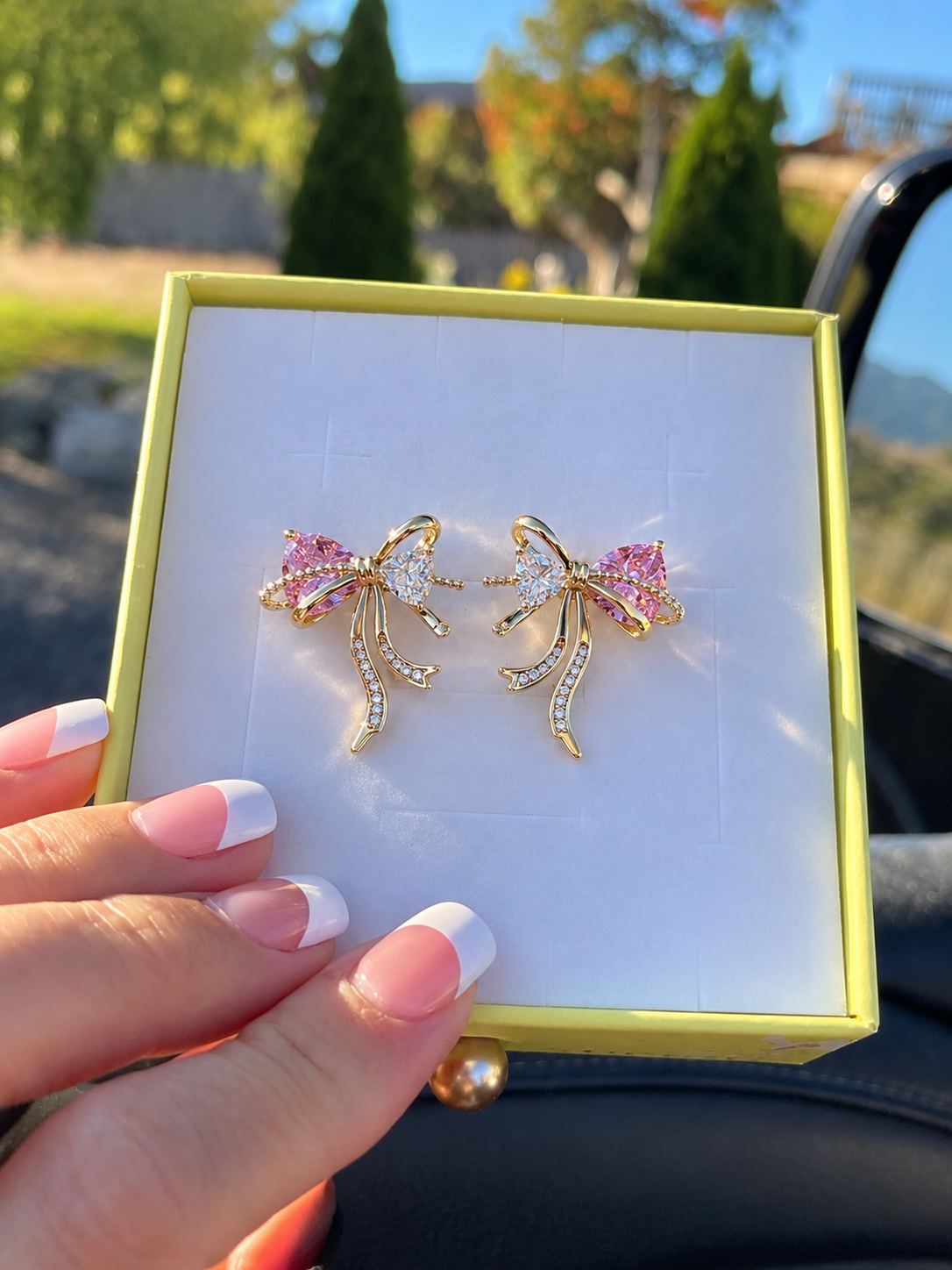 So Sweet Bow Earrings