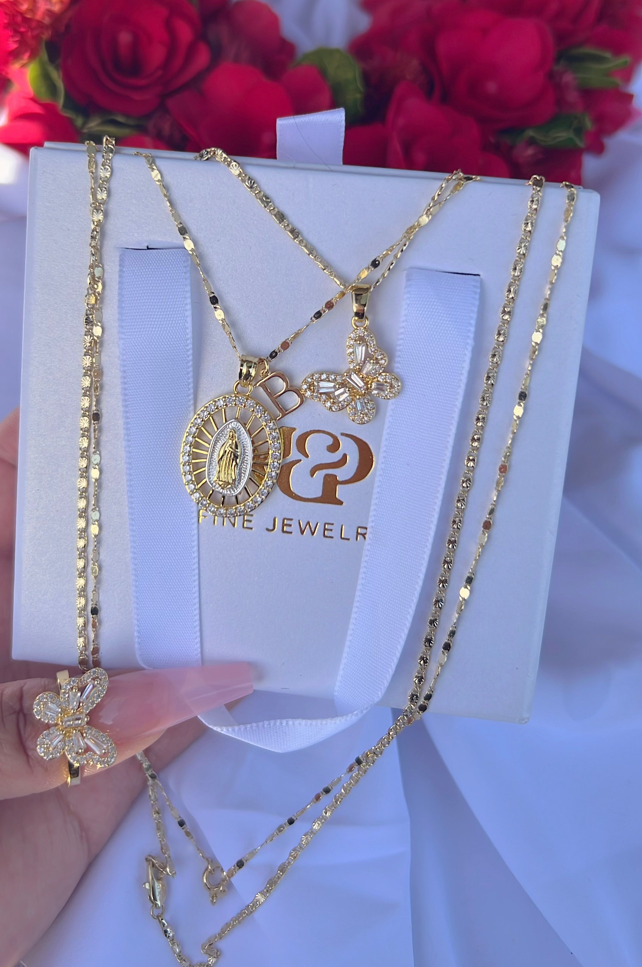 Initial VM'ore Necklace Set