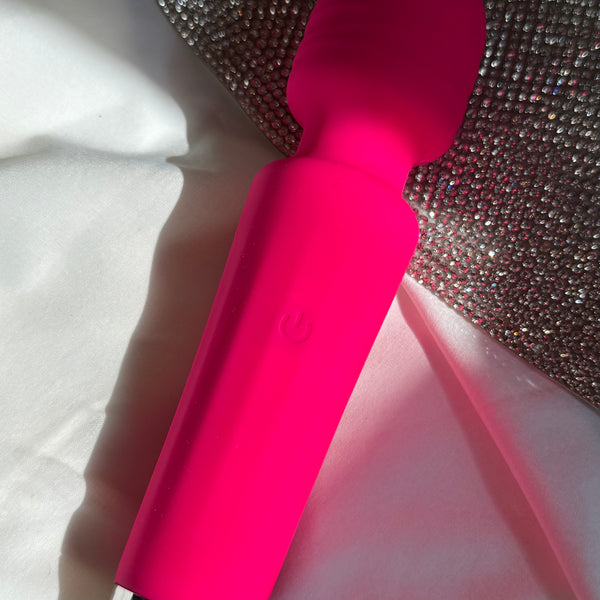 Mini Hot Pink Vibrating Wand
