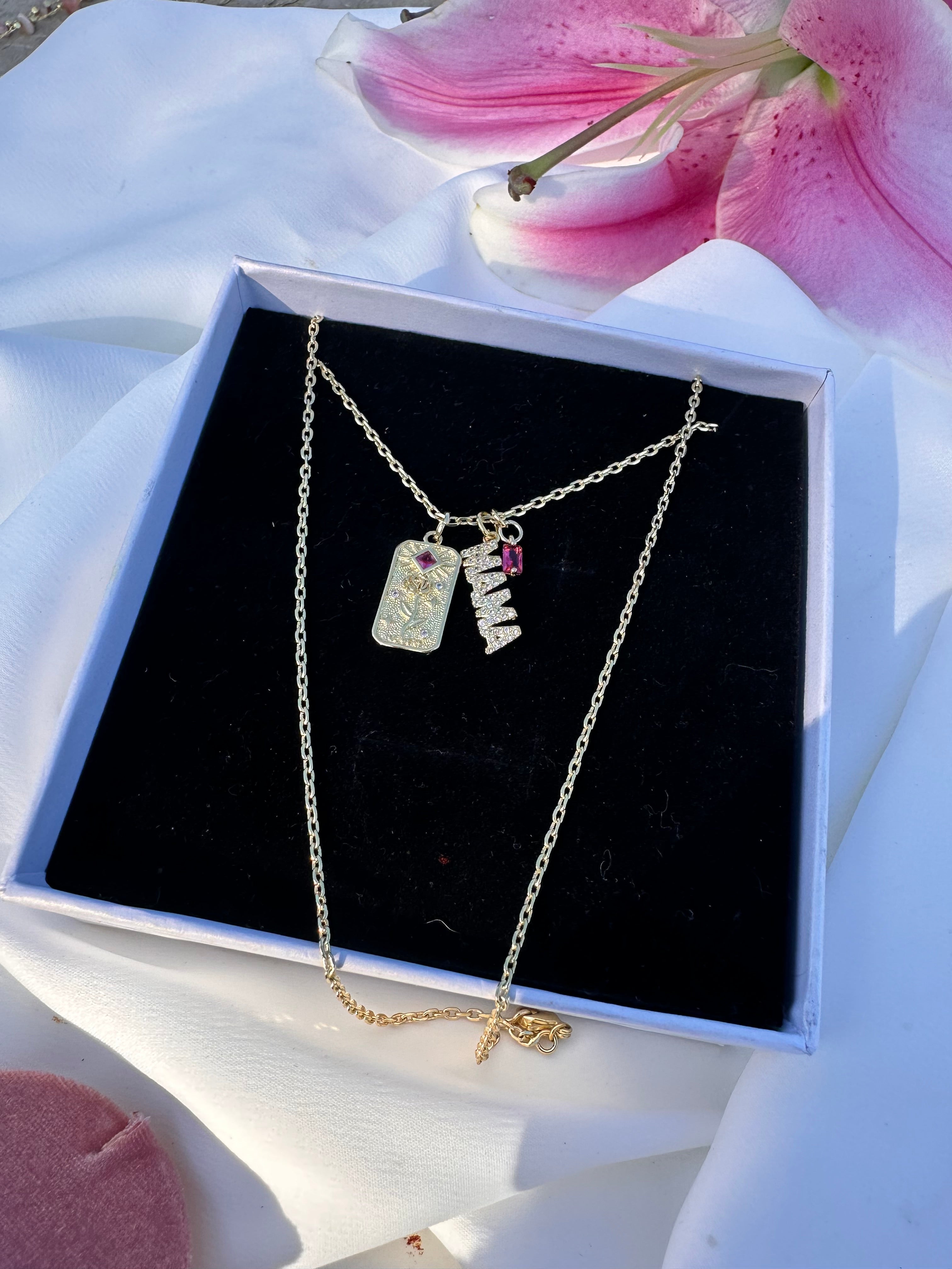 Mama Lily Necklace