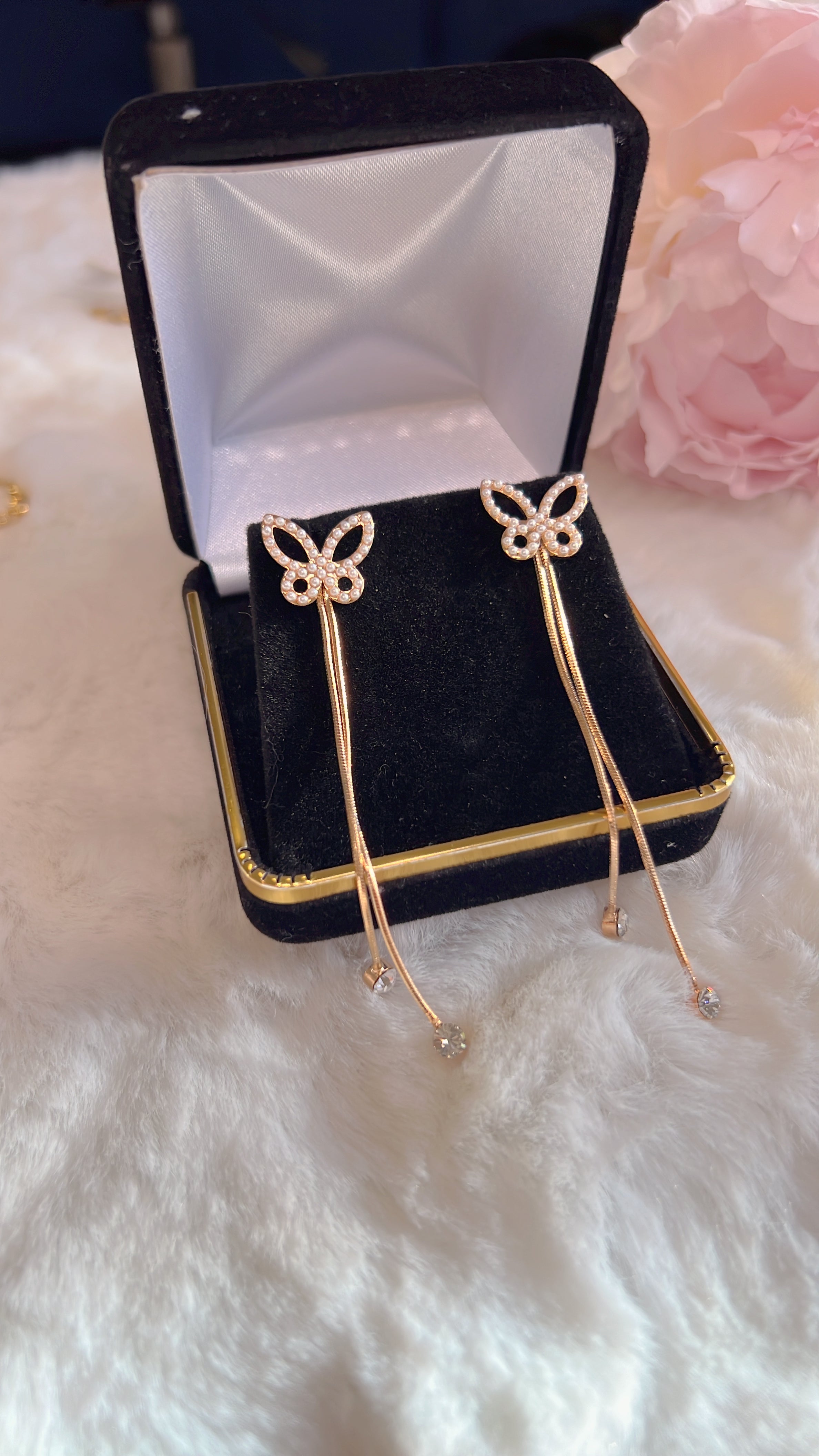Classy Butterfly Strip Earrings