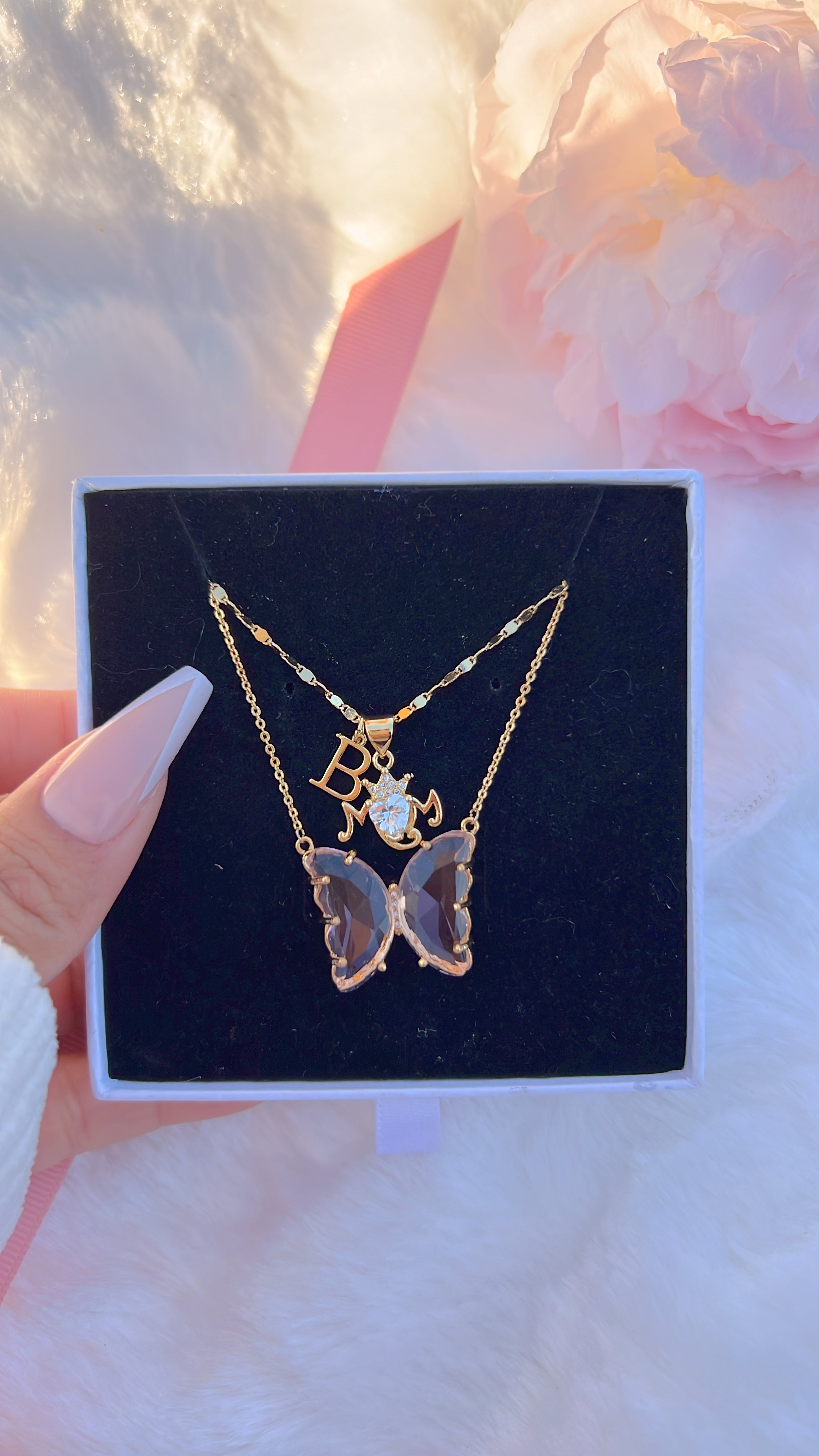 Initial Blossoming Mom Necklace Set