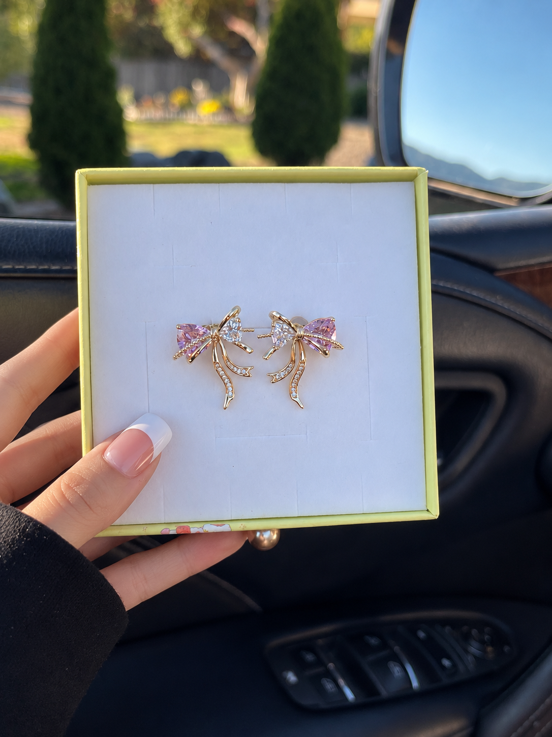 So Sweet Bow Earrings