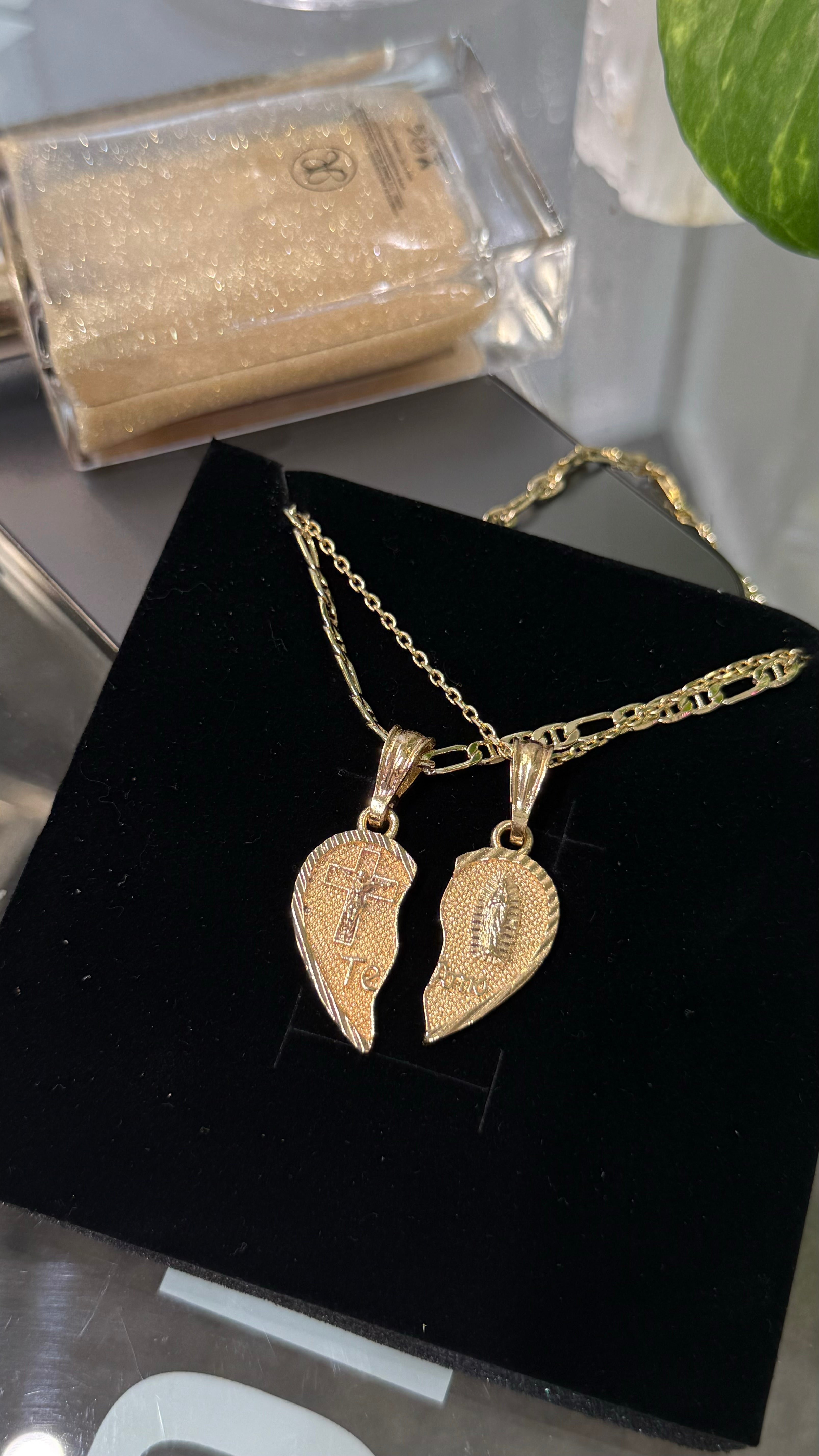 Pareja Inicial Corazón Collares