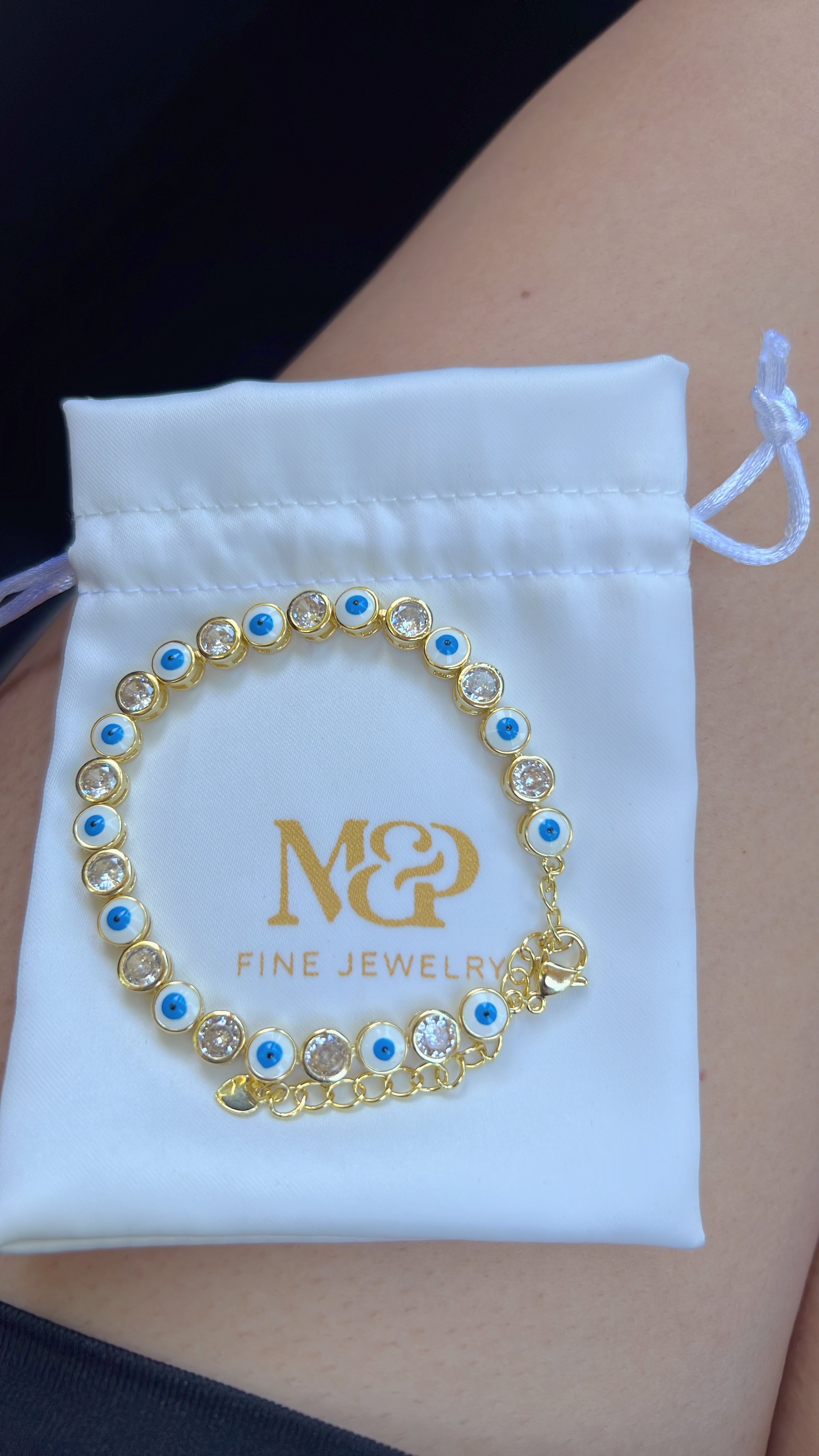 Pulsera mal de ojo blanca