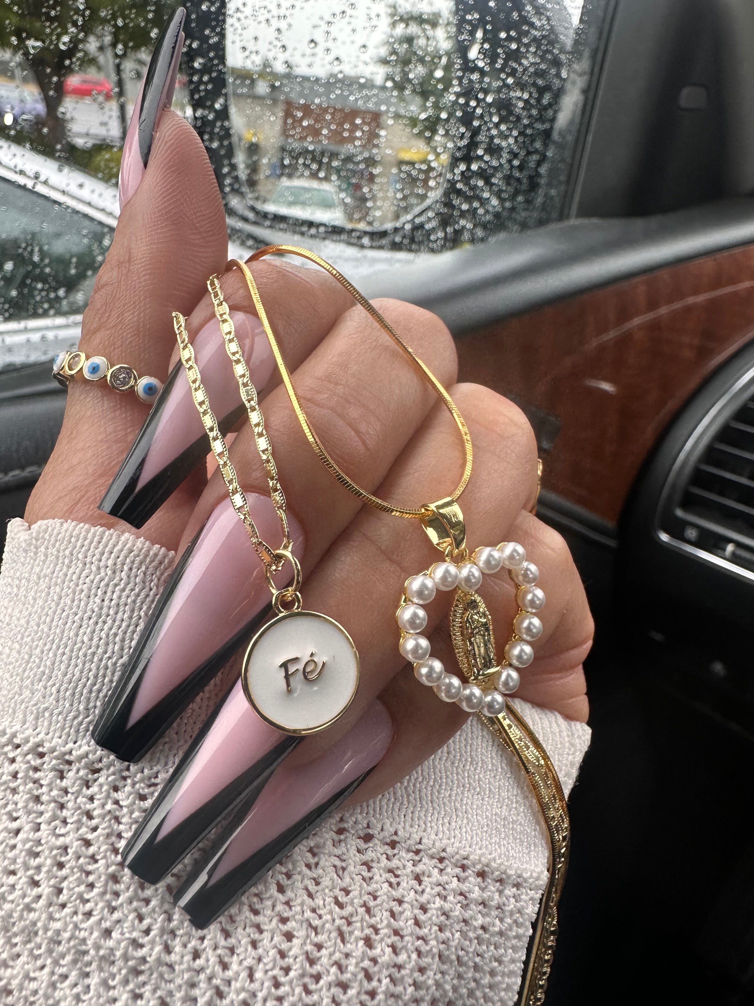 Fé y Bendiciones Necklace Set