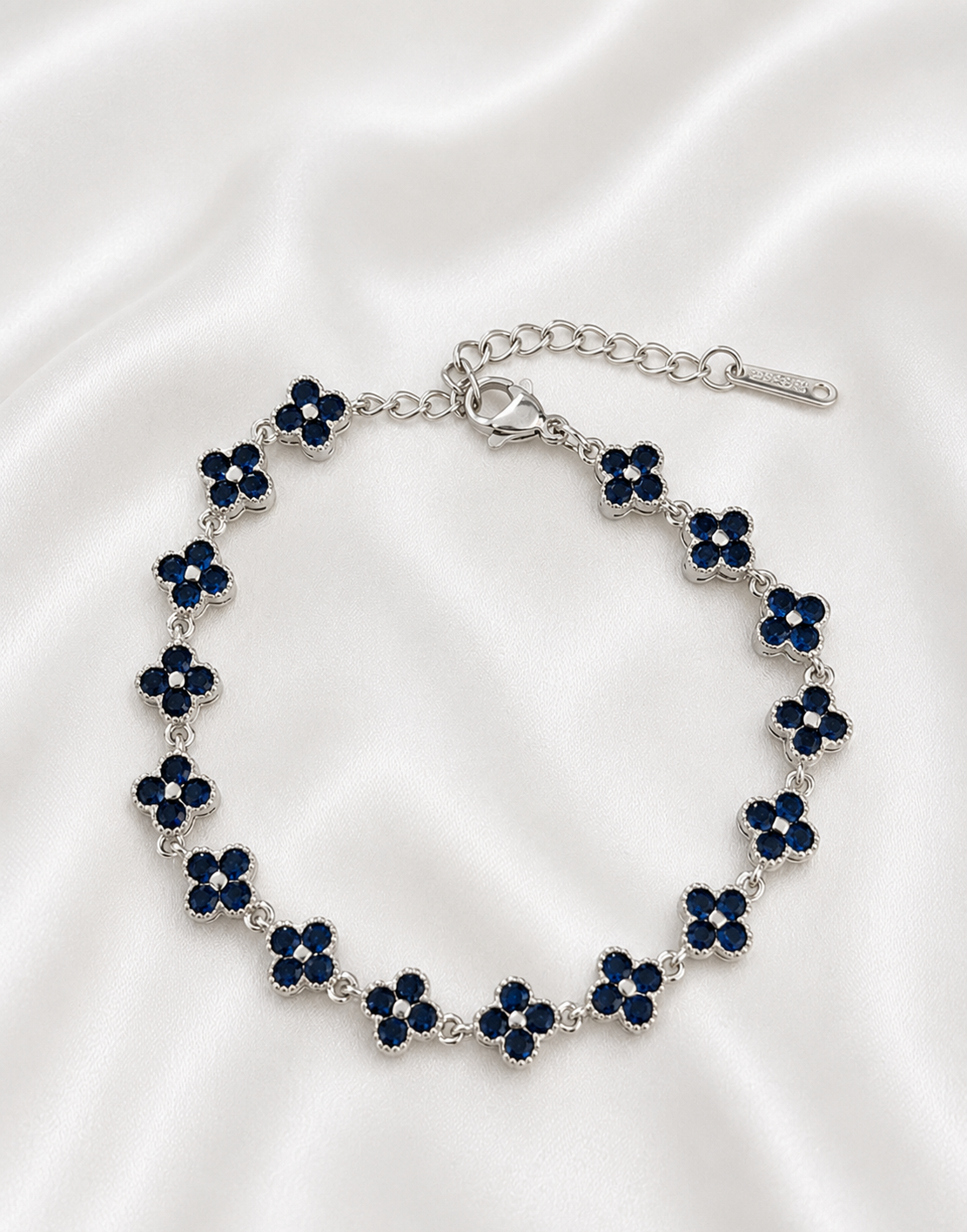 Sapphire Blue Clove Bracelet