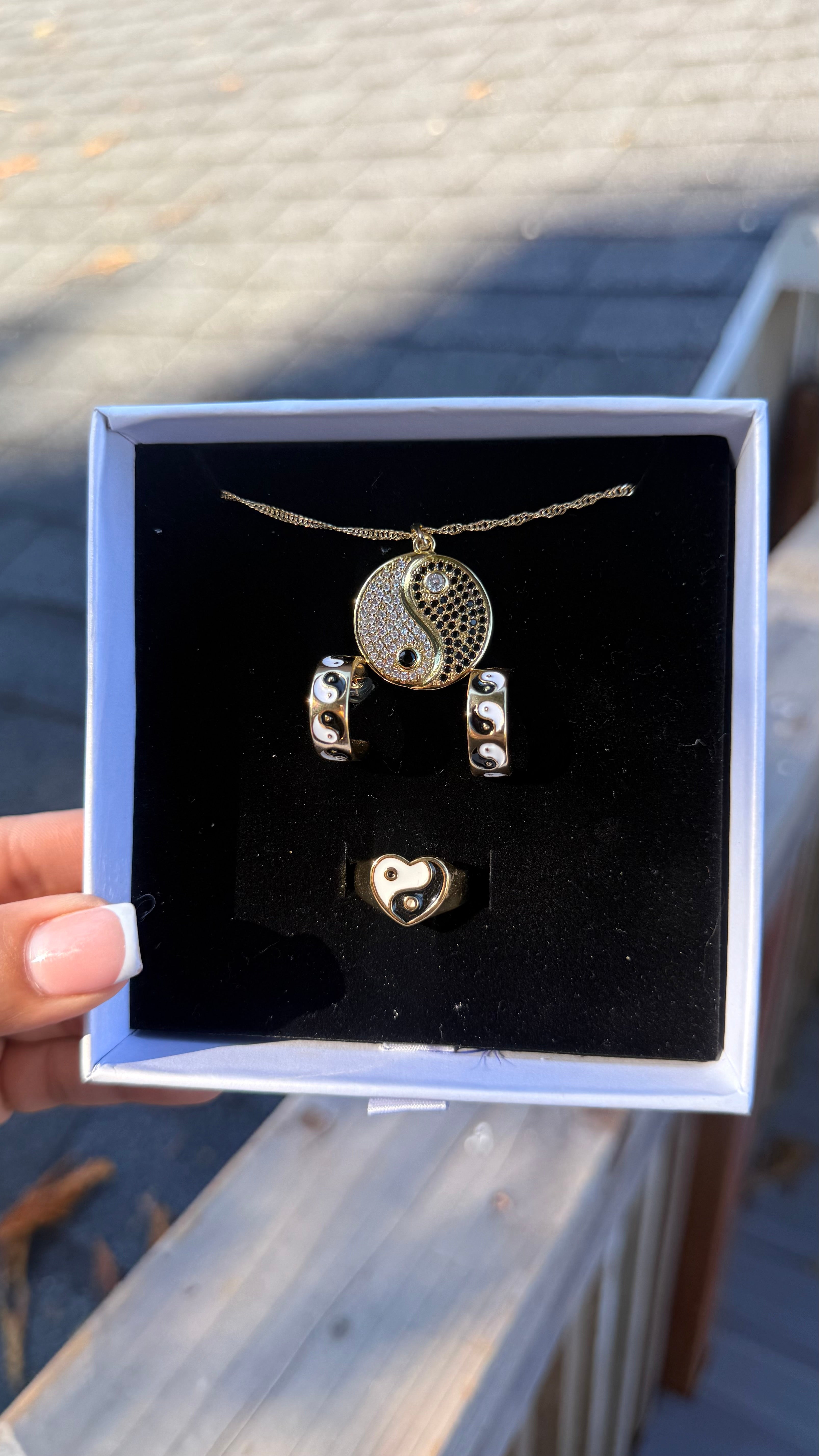 Yin & Yang Necklace Set