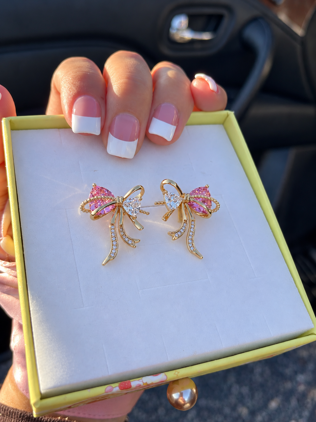 So Sweet Bow Earrings