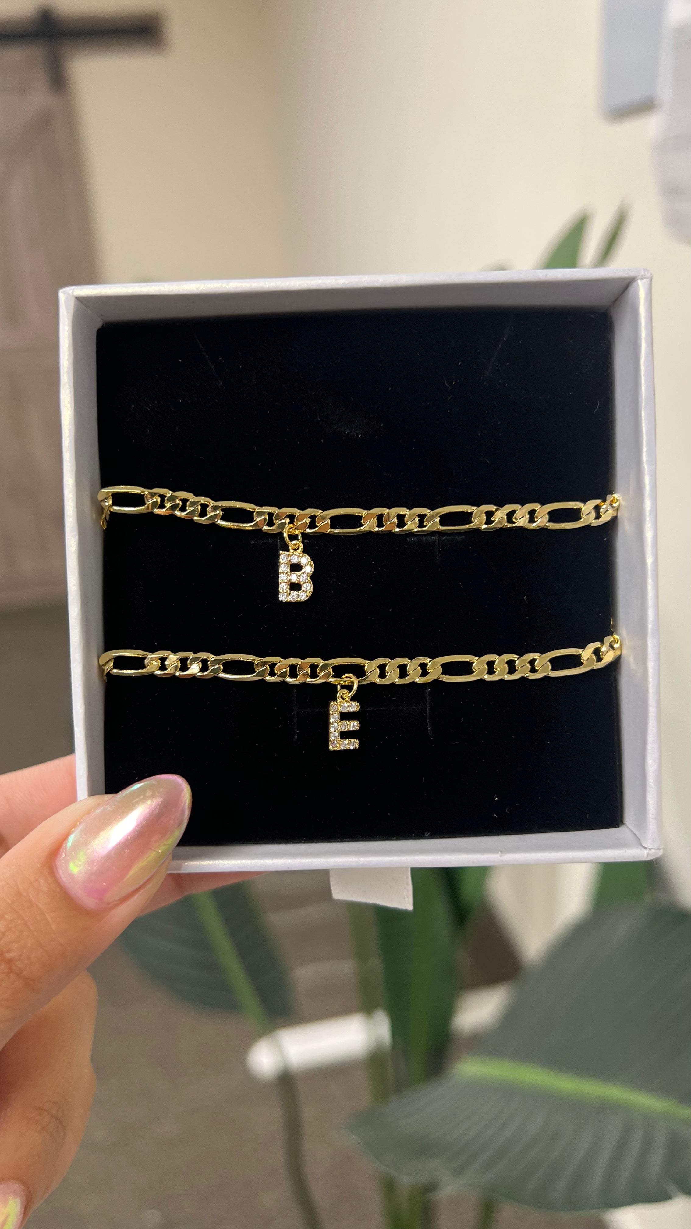 Mini Initial Figaro Bracelet (1 pcs)