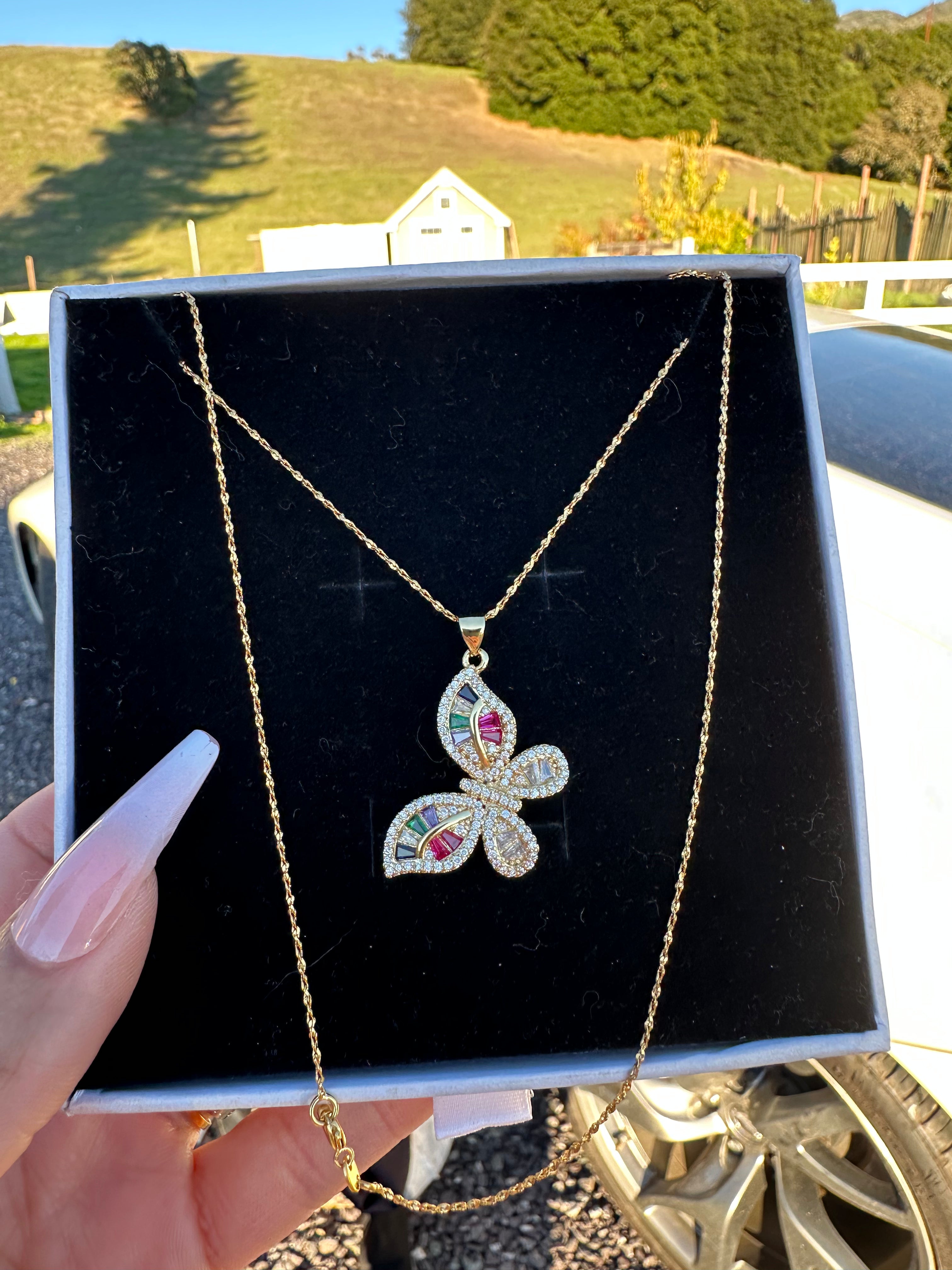 Mariposa Traicionera Necklace